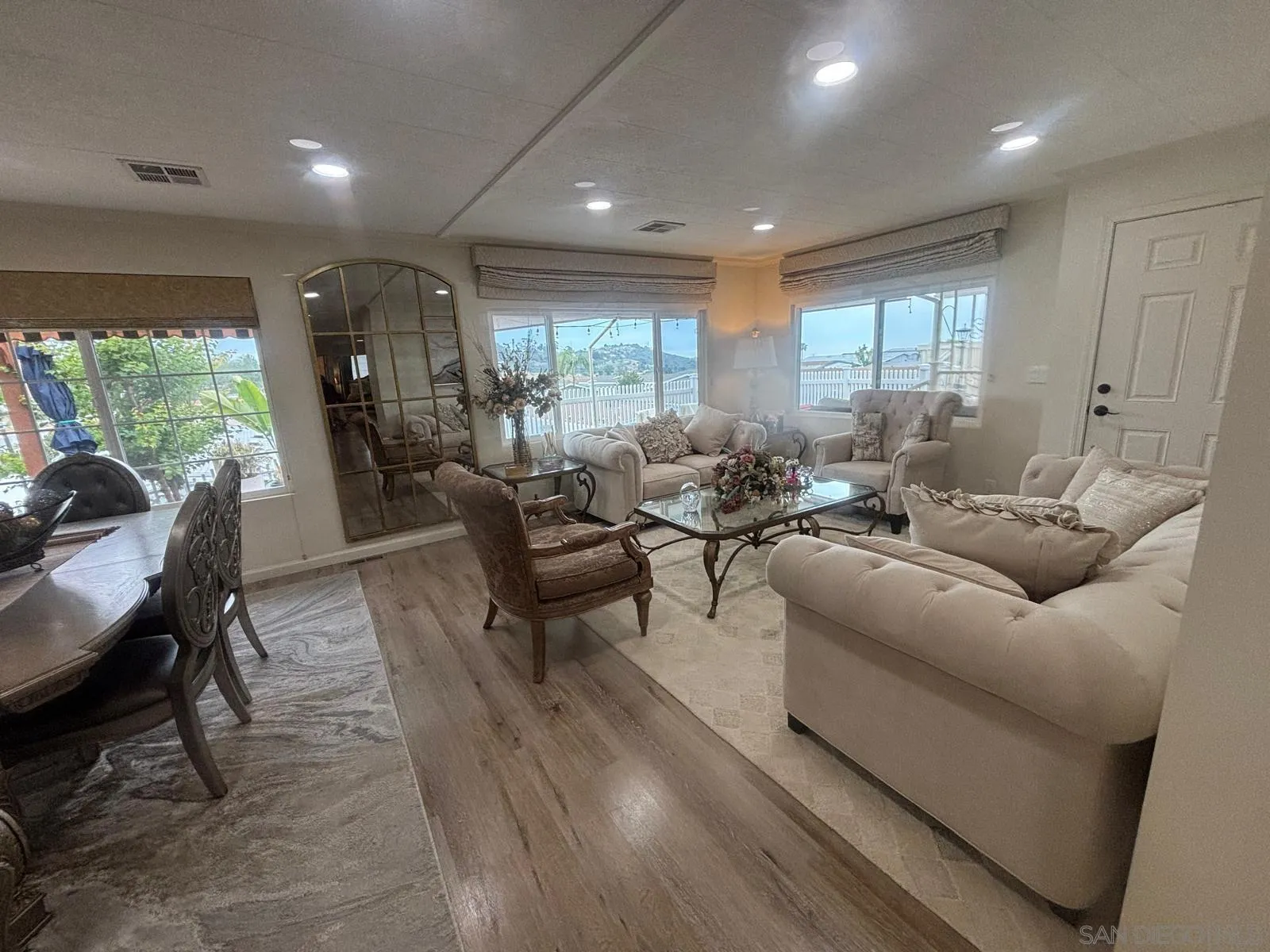 https://cdn.realtyfeed.com/cdn/127/250029243/aac32ff0d199515485c7cf486cfbd520.webp