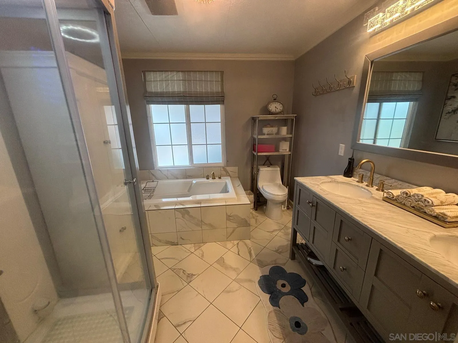 https://cdn.realtyfeed.com/cdn/127/250029243/ae0481ed6b4db8339540942173d2b2a8.webp