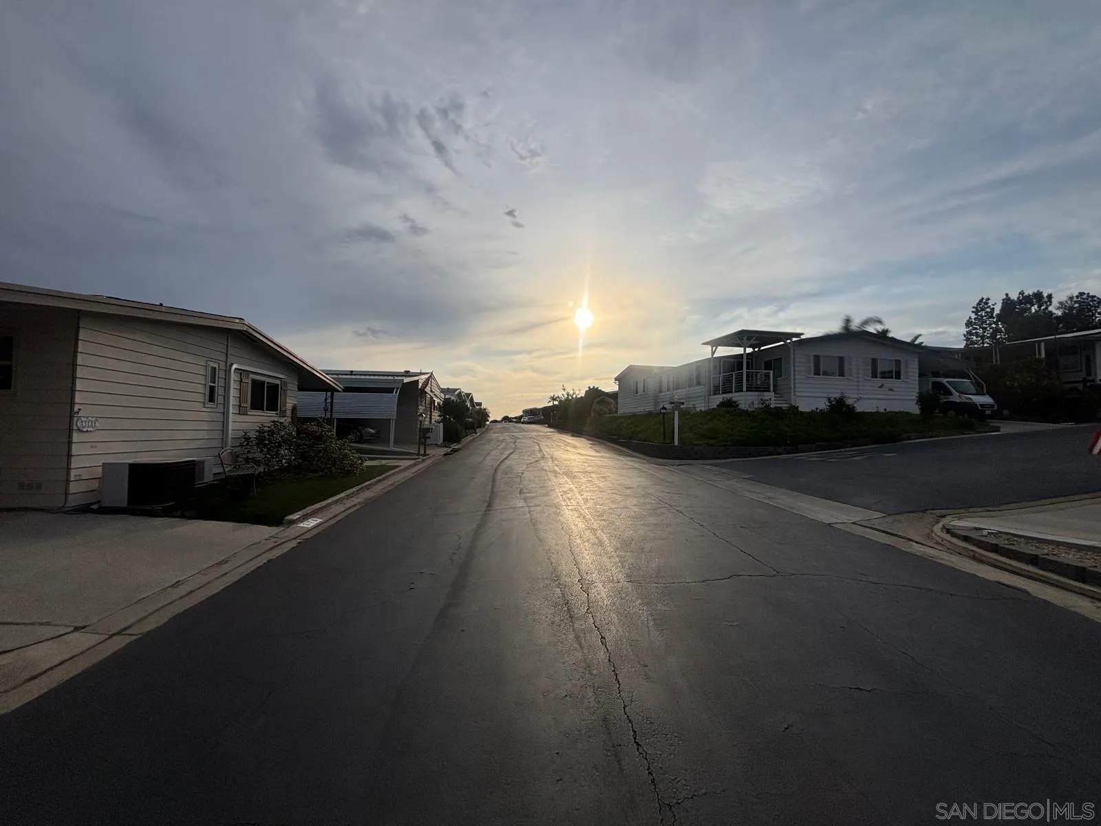 https://cdn.realtyfeed.com/cdn/127/250029243/b9f621fda859ddbe85271eeb4c5c9e58.webp