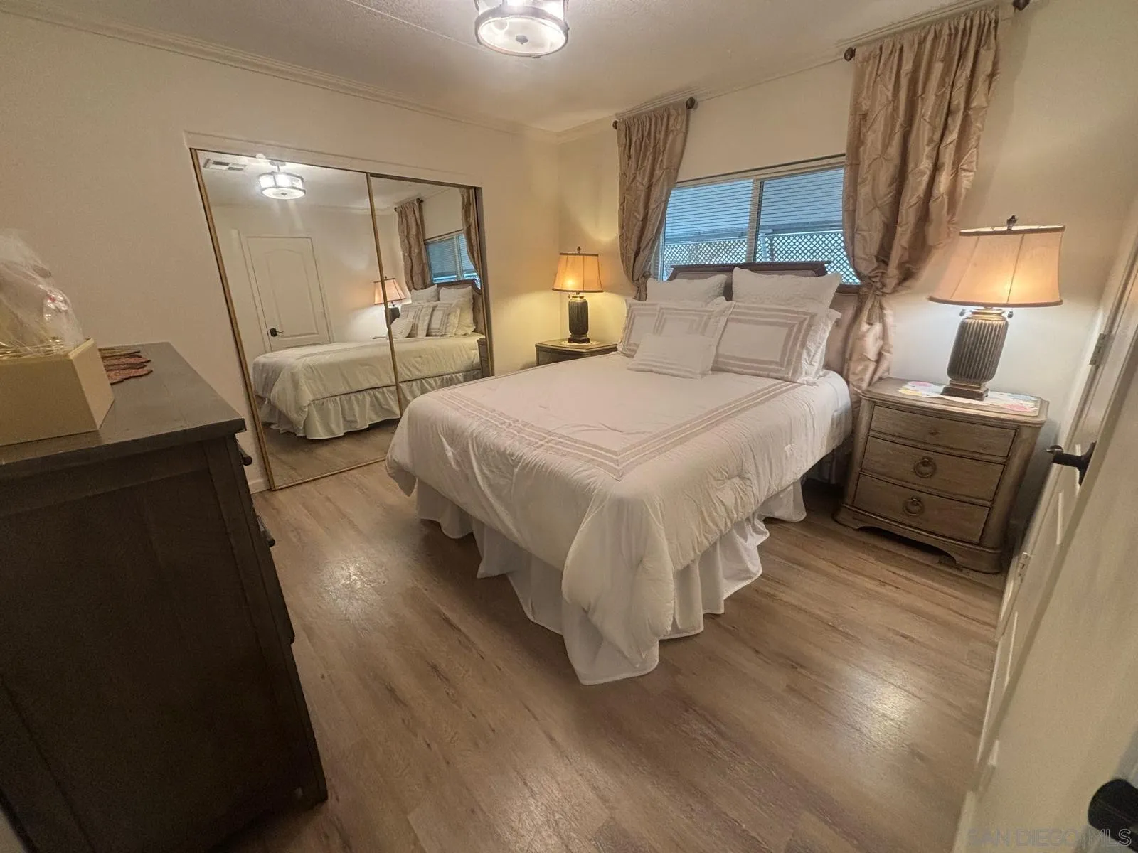 https://cdn.realtyfeed.com/cdn/127/250029243/da67685756a5c626a12f2f4bed26fbfe.webp