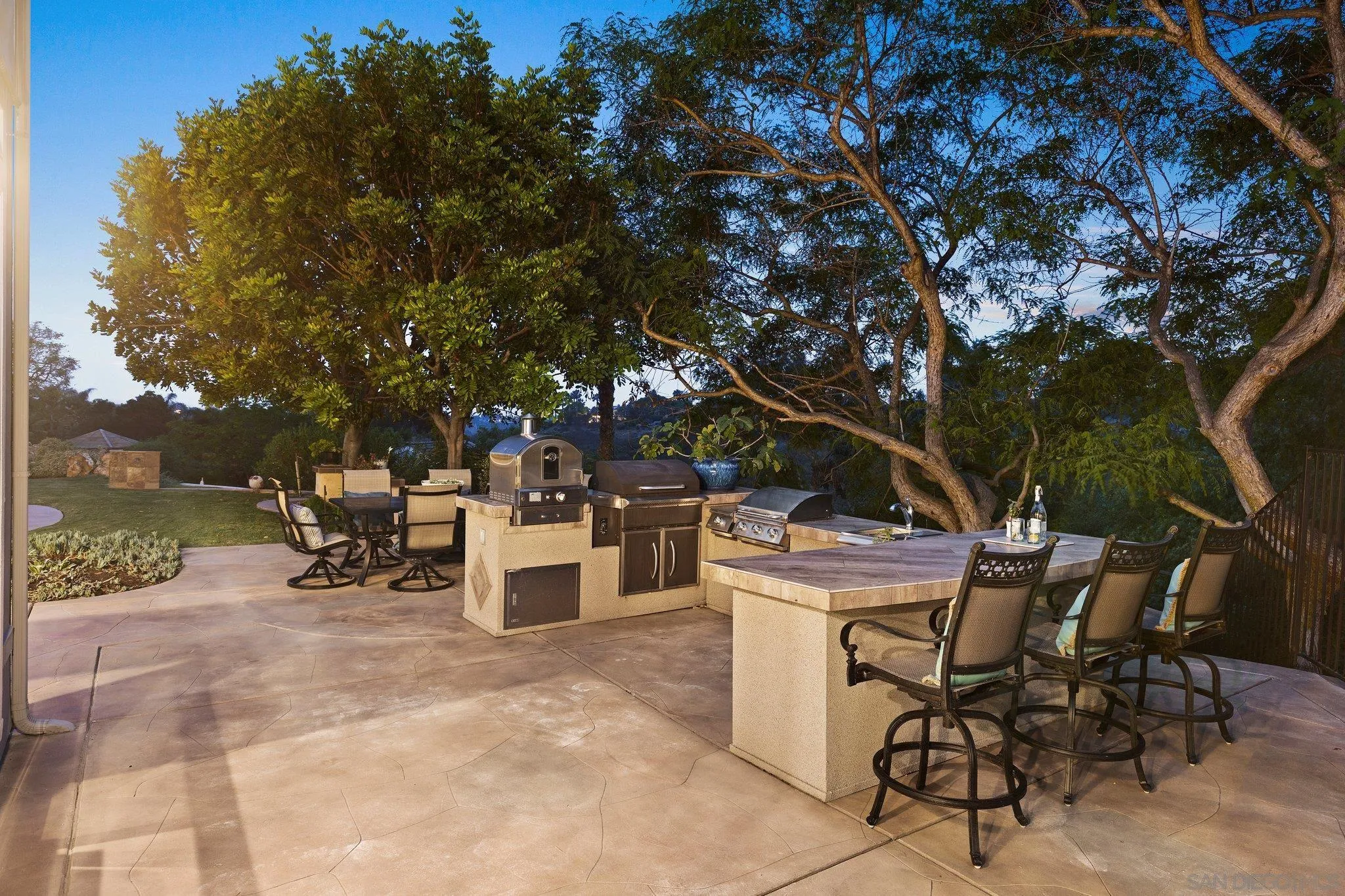 https://cdn.realtyfeed.com/cdn/127/250029259/1e5c8f6beea6c9f3223bc3790cac2d32.webp