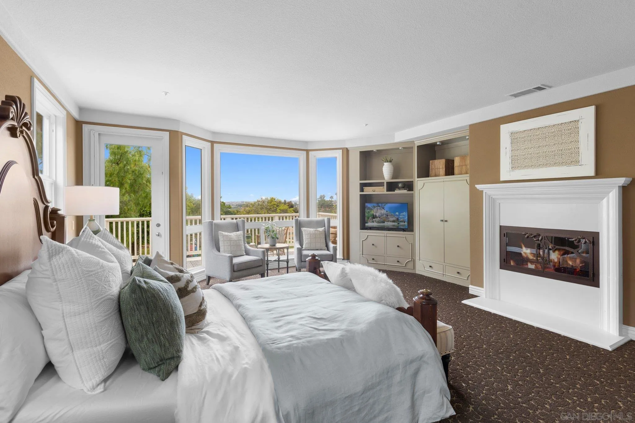 https://cdn.realtyfeed.com/cdn/127/250029259/42e7b7075c5af7e8ccb347d8b8616c74.webp