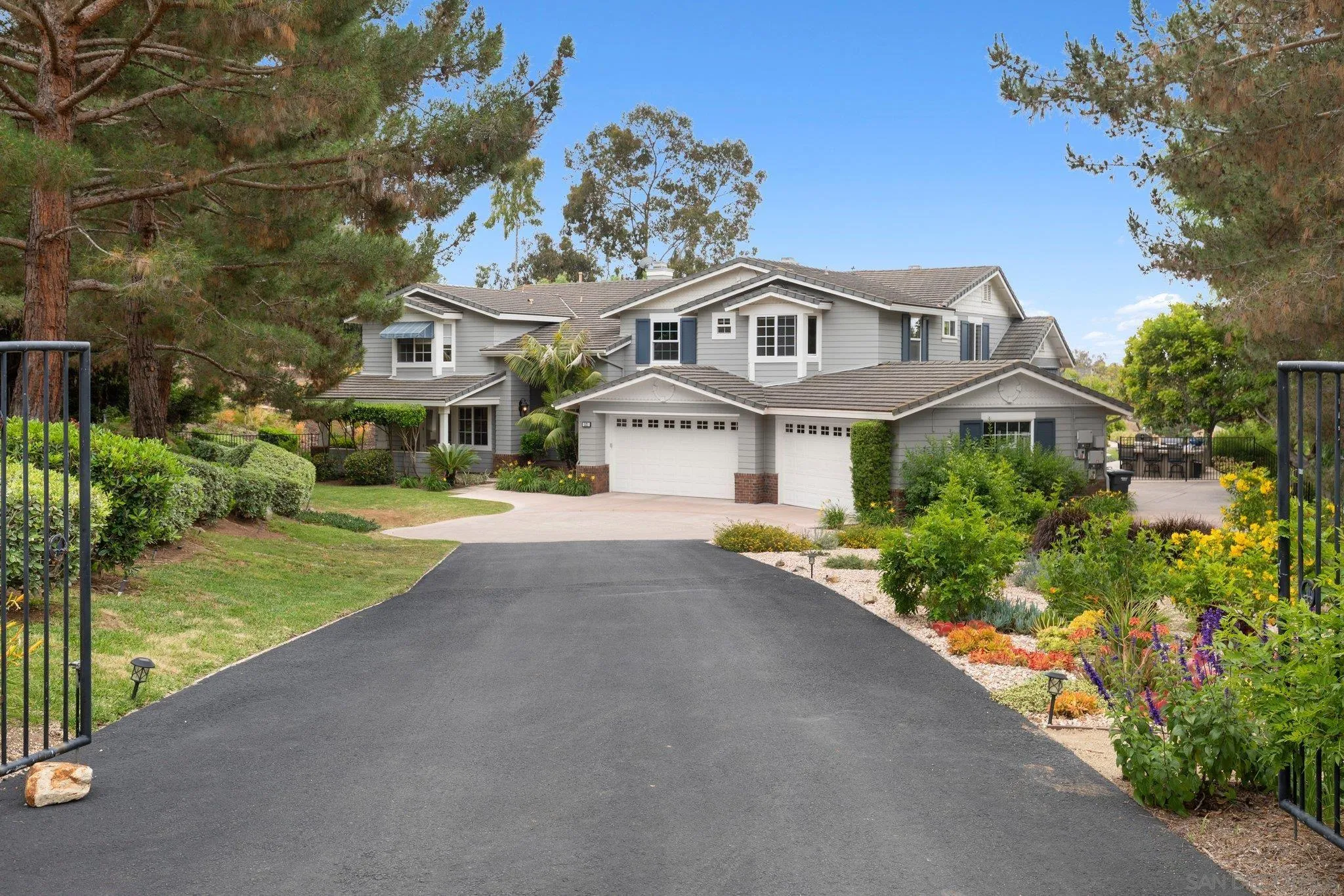 https://cdn.realtyfeed.com/cdn/127/250029259/4ffb1d30375514195f497e7ebff942f0.webp