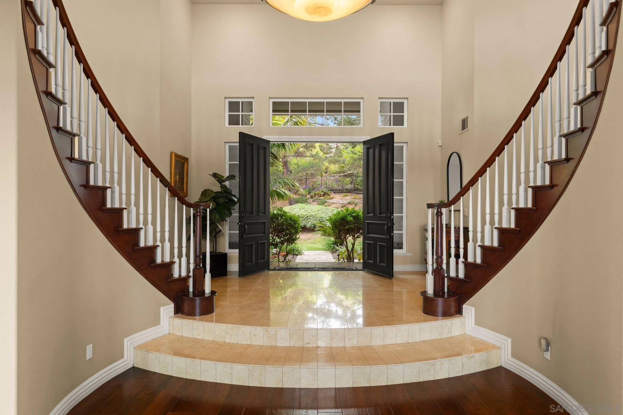 https://cdn.realtyfeed.com/cdn/127/250029259/72d5585ecea2f52b41aa4882f6449cf8.webp