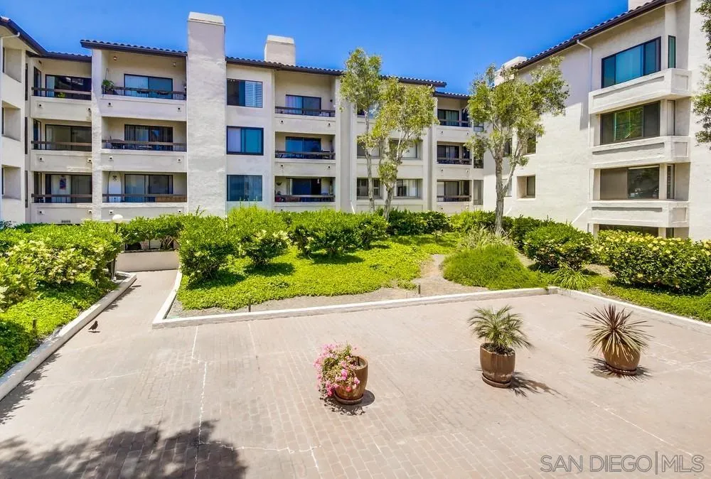 Photo #32: 250029275 Listing: Photo #32