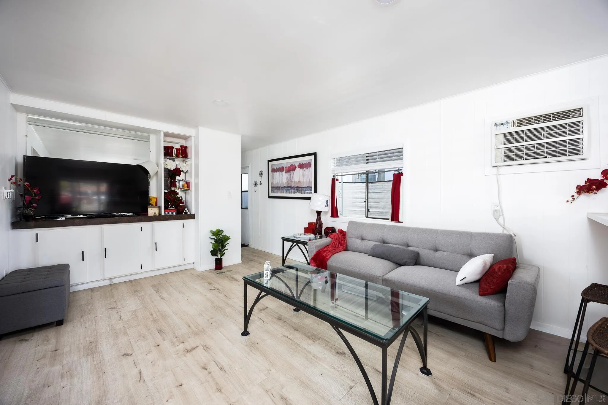https://cdn.realtyfeed.com/cdn/127/250029282/4914e255d35e4044d01444c6c55ec181.webp
