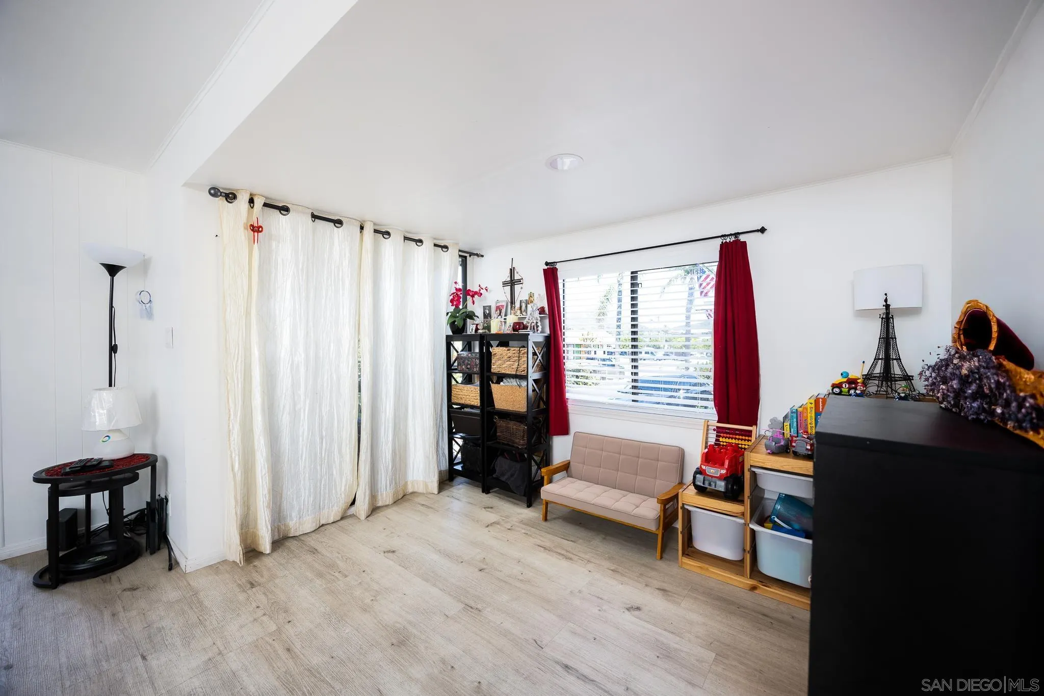 https://cdn.realtyfeed.com/cdn/127/250029282/d76d542b94d16fe3c4d4e3603a73e551.webp
