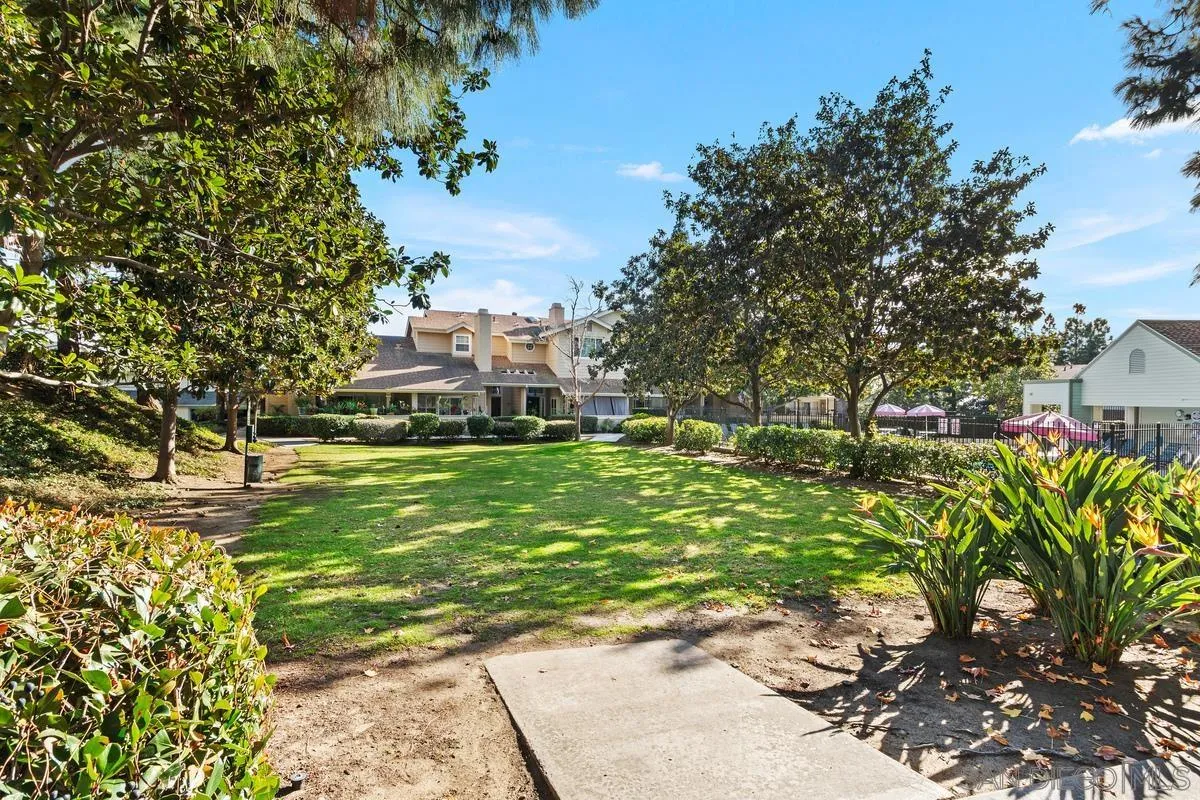 Photo #33: 250029286 Listing: Photo #33