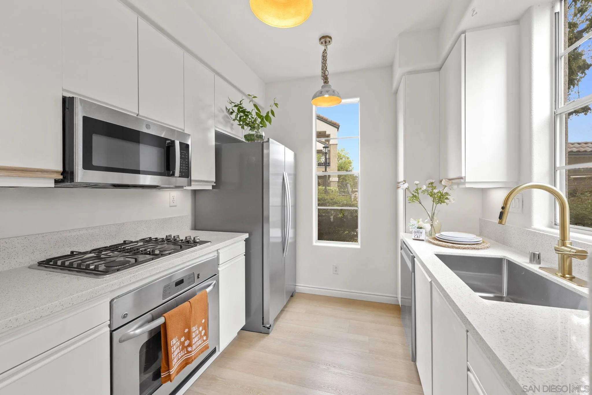 More Details about MLS # 250029287 : 3537 CAMINITO EL RINCON UNIT 259