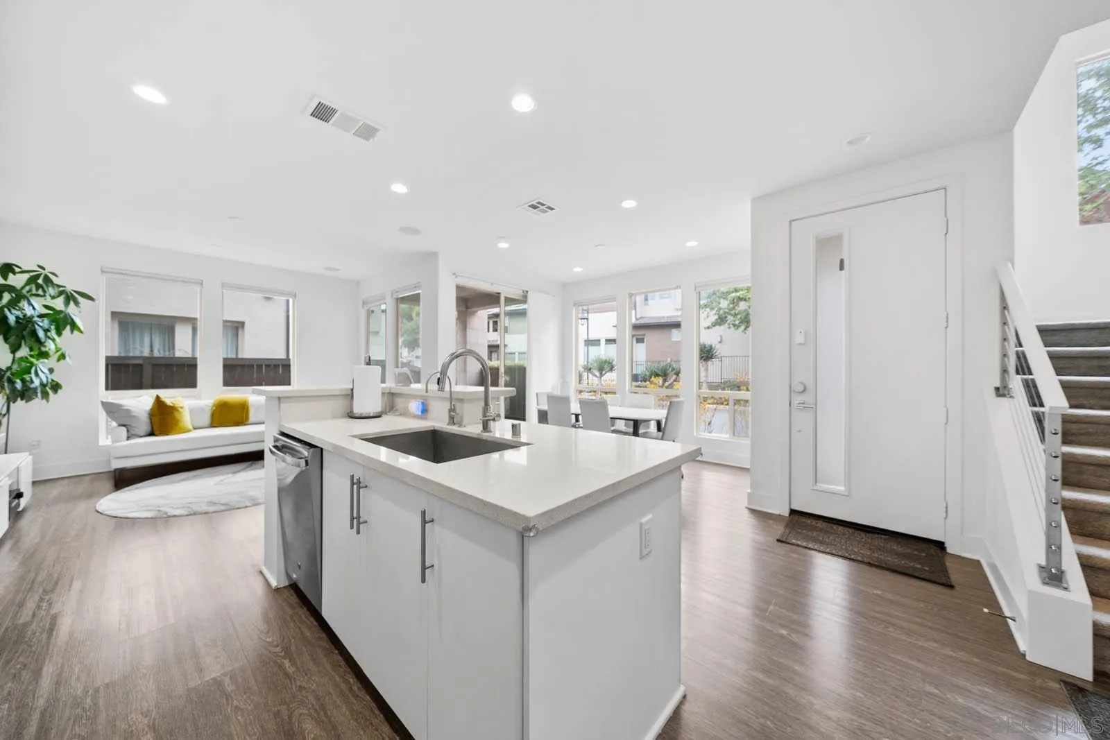 Photo #10: 250029317 Listing: Photo #10