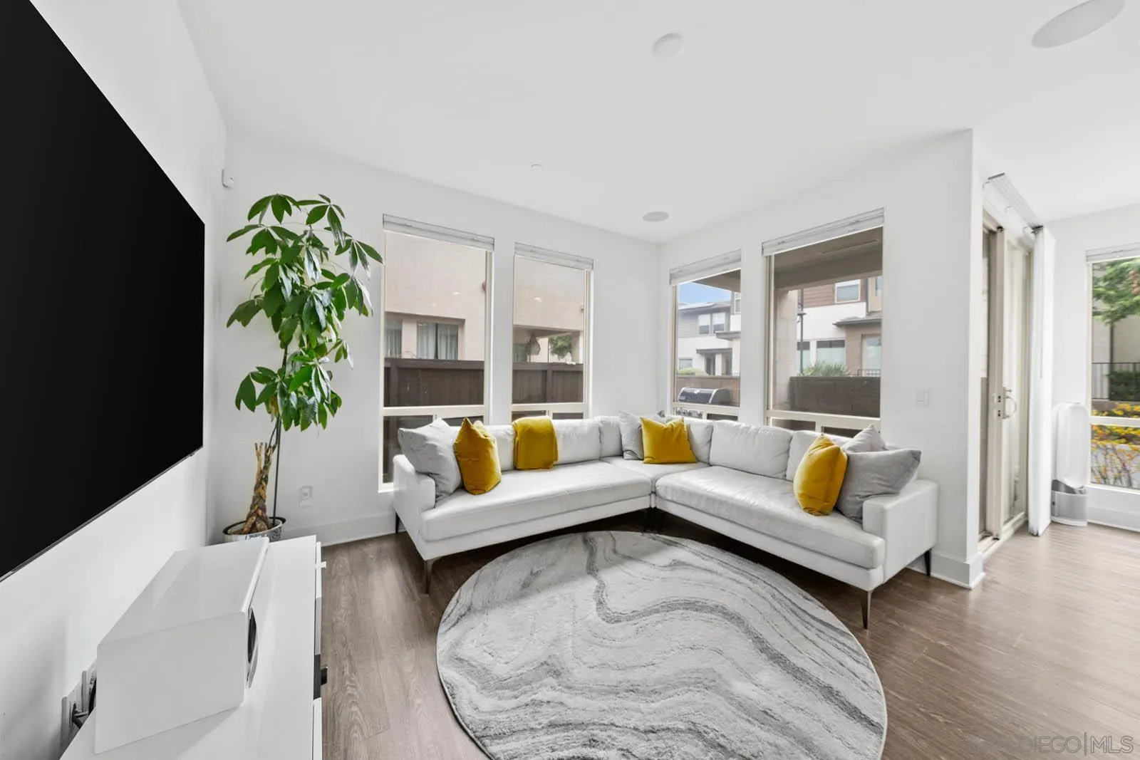 Photo #11: 250029317 Listing: Photo #11