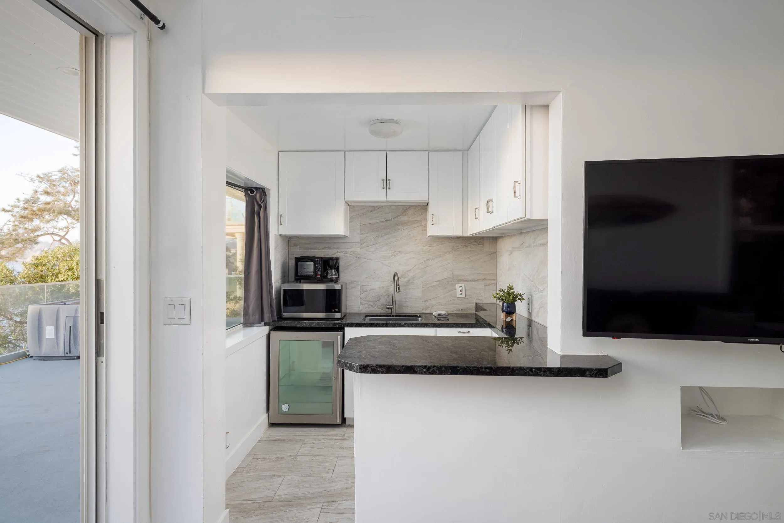 https://cdn.realtyfeed.com/cdn/127/250029326/e18ed6e78cdee5d2aaa7dd3add9b4e4e.webp