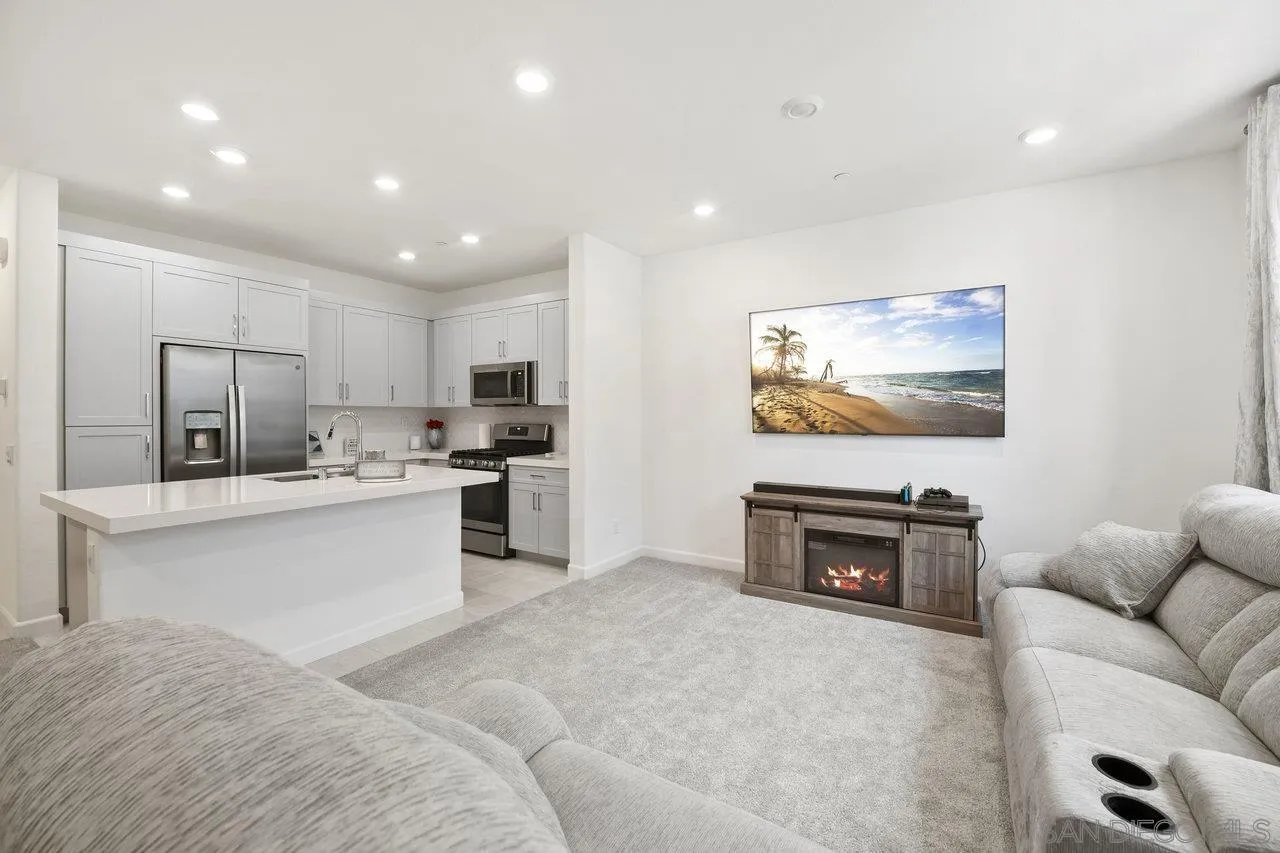 Photo #6: 250029332 Listing 