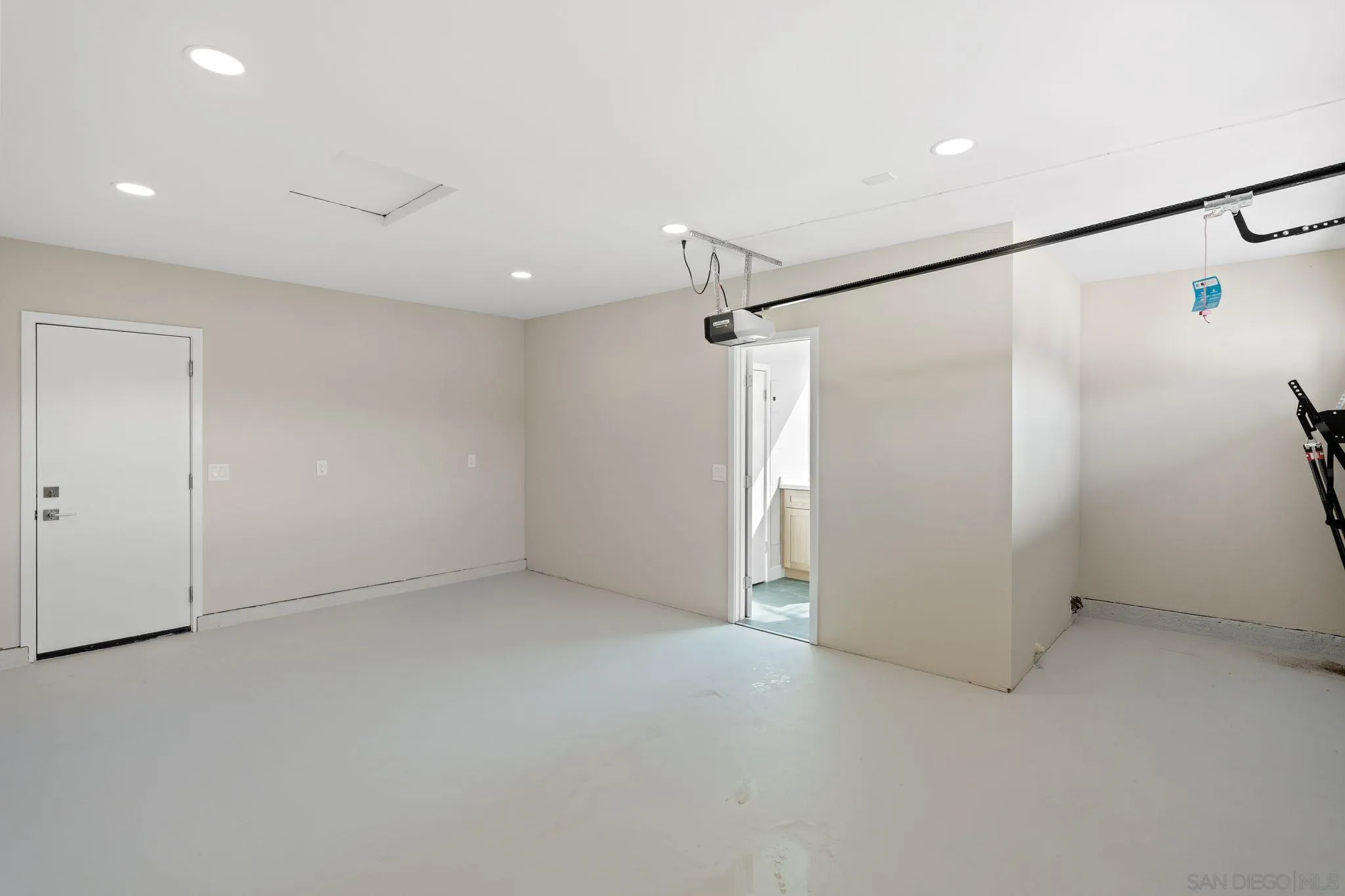 https://cdn.realtyfeed.com/cdn/127/250029358/07250e06d0e815733a2e59196caeb3a8.webp