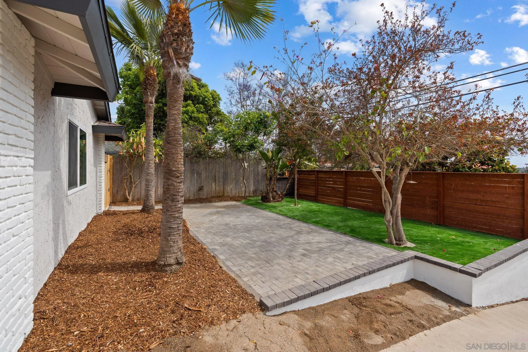 https://cdn.realtyfeed.com/cdn/127/250029358/473a8418356da2c667d92f902f9d4c1a.webp