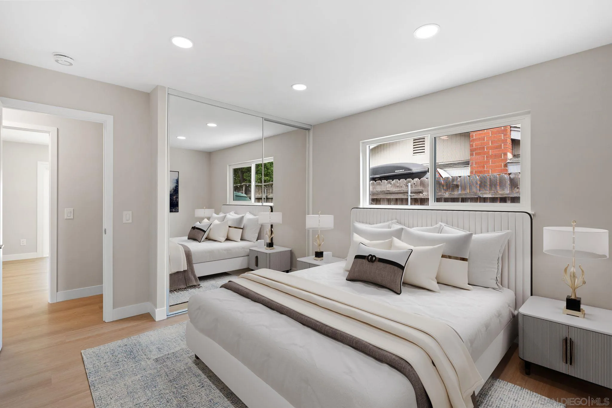 https://cdn.realtyfeed.com/cdn/127/250029358/744db08cde6f20d9d7d7af3e8e97daac.webp