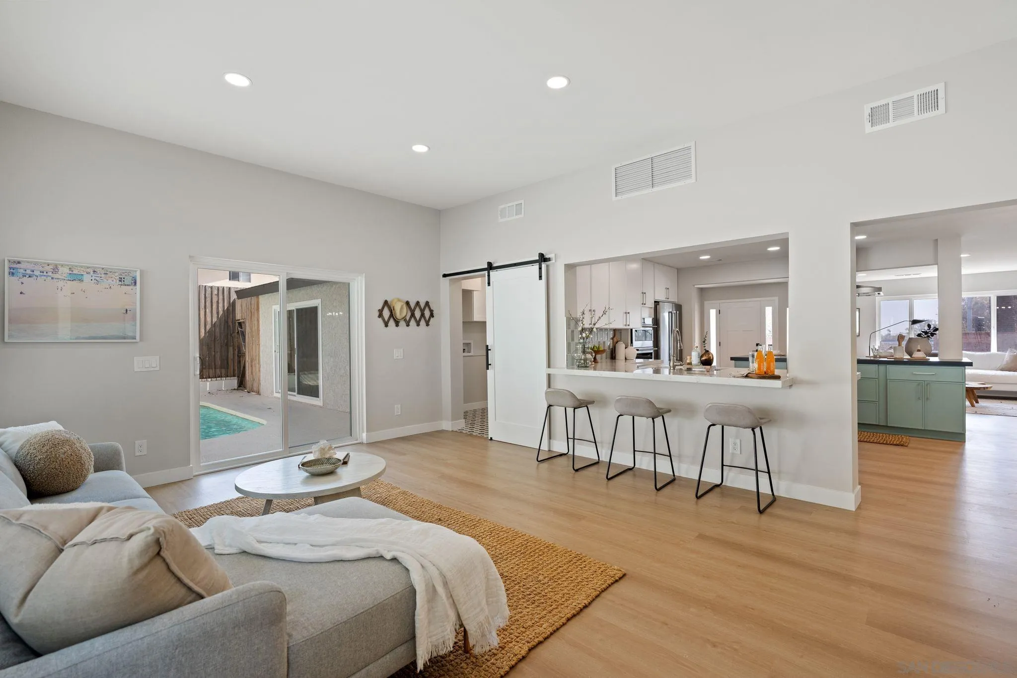 https://cdn.realtyfeed.com/cdn/127/250029358/d4e9240bb738634d331a0cc6037d9f91.webp