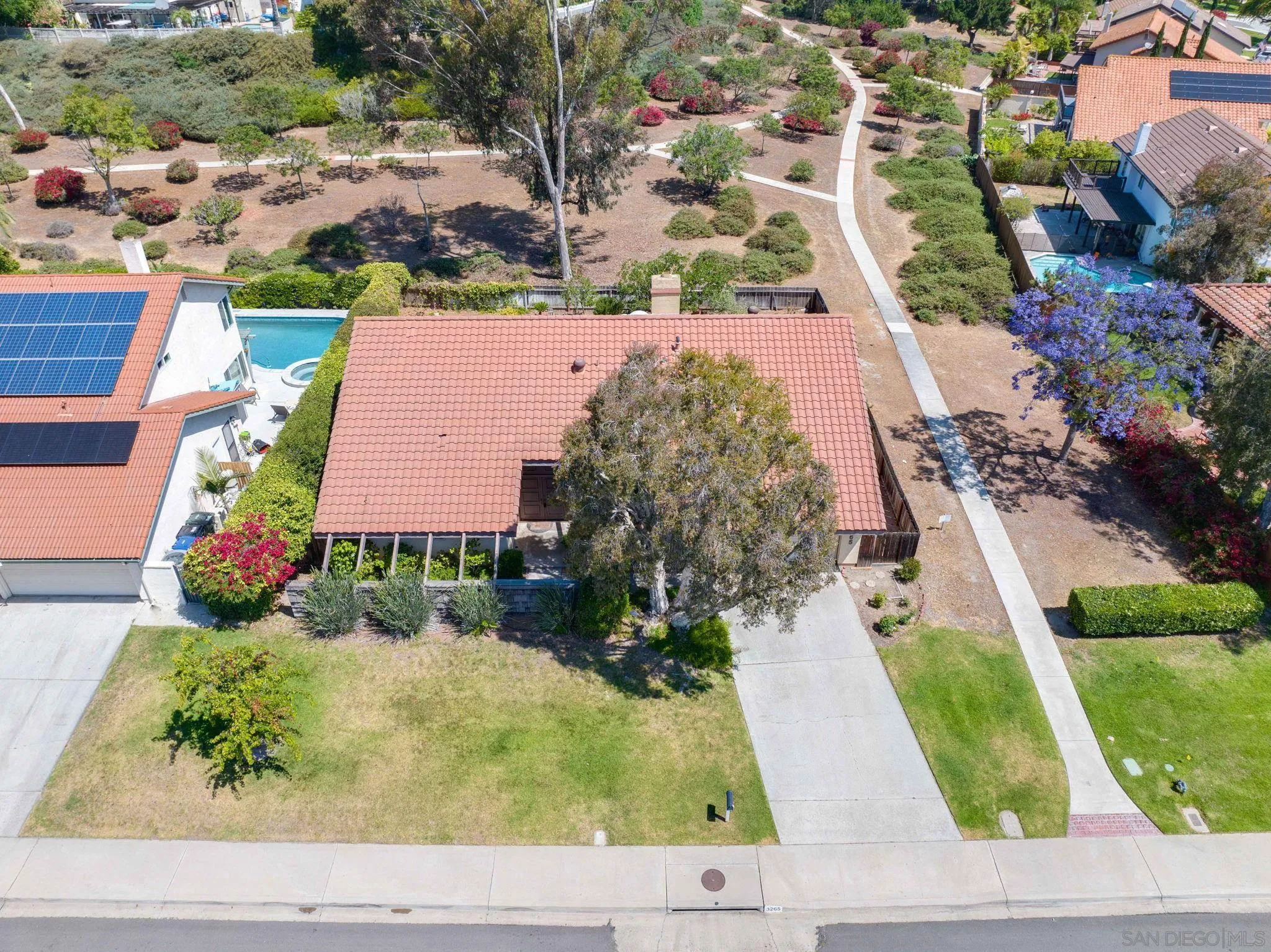 https://cdn.realtyfeed.com/cdn/127/250029378/b4b91259f5c21dace259cda70fc7e68e.webp