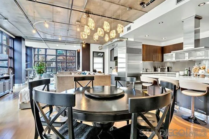 https://cdn.realtyfeed.com/cdn/127/250029381/2d6b6bc70d99d628ea7cc3b778bc40c7.webp