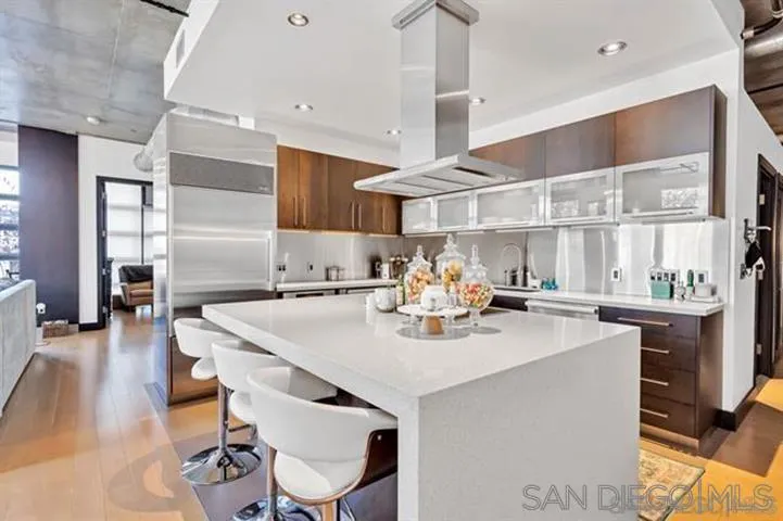 Photo #4: 250029381 Listing 