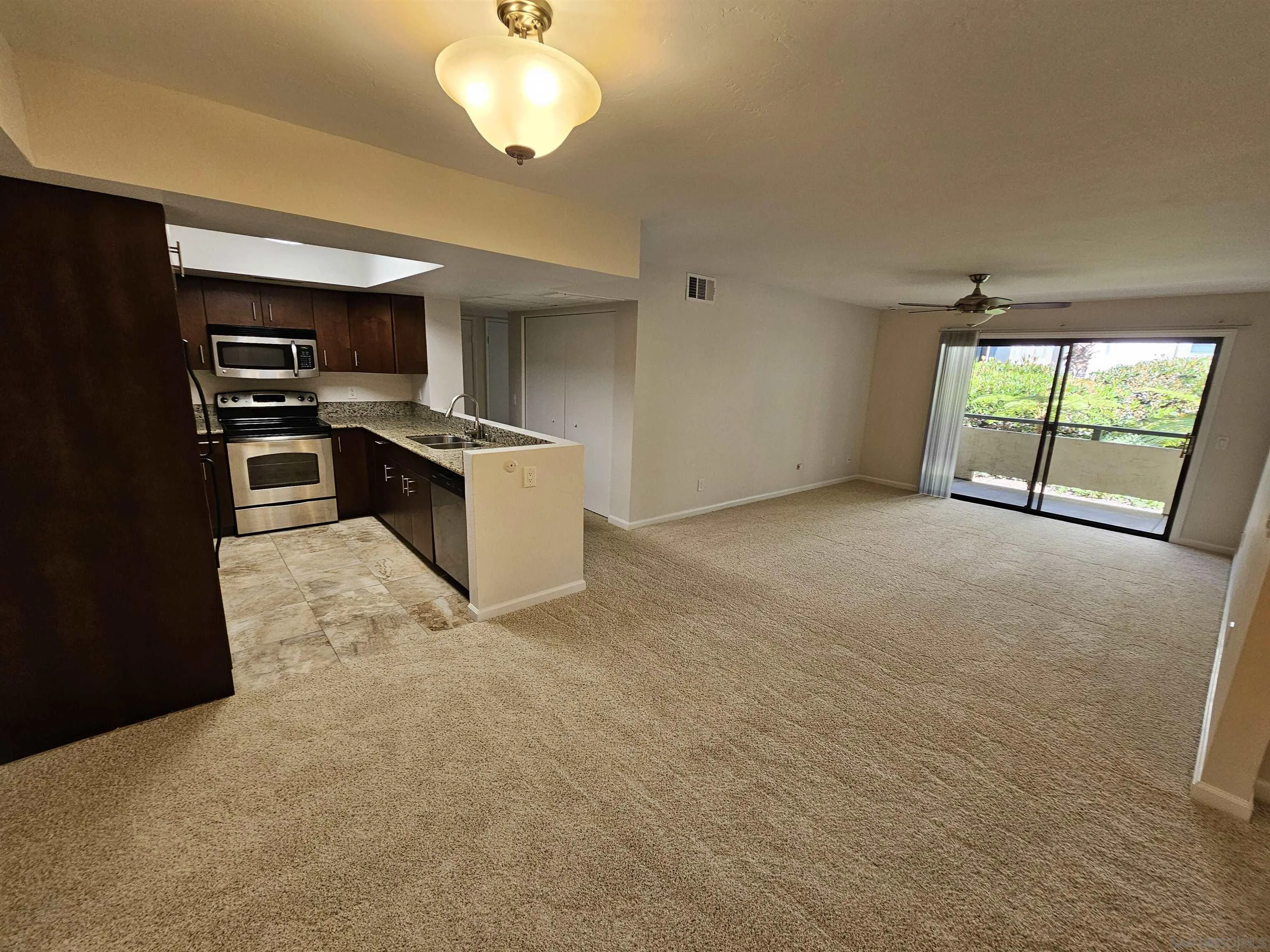 Photo #3: 250029387 Listing 