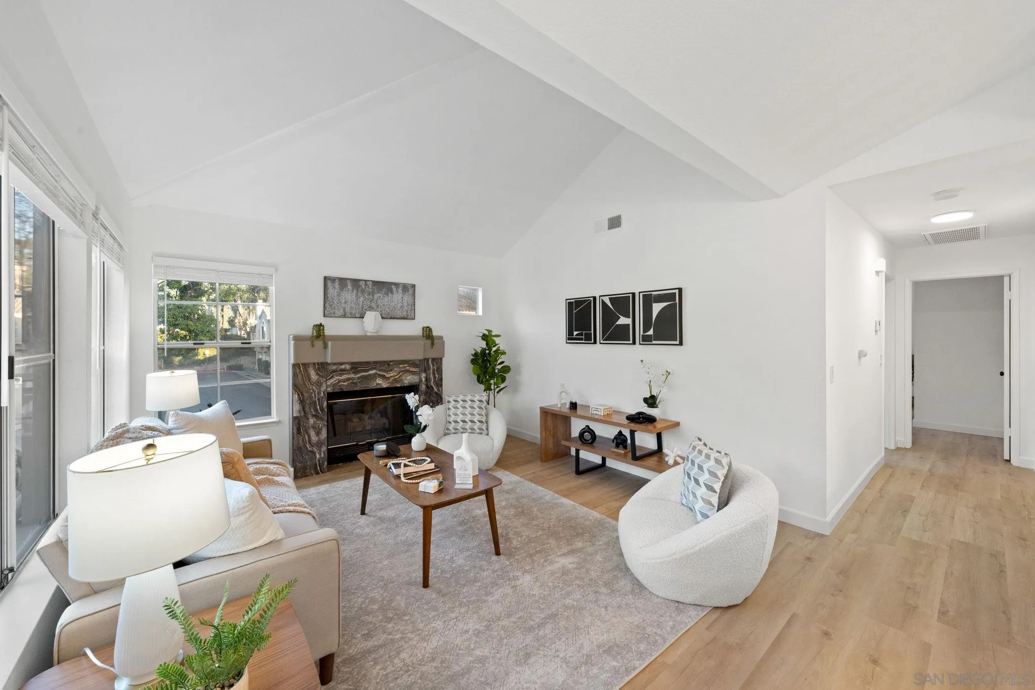 Photo #4: 250029390 Listing 