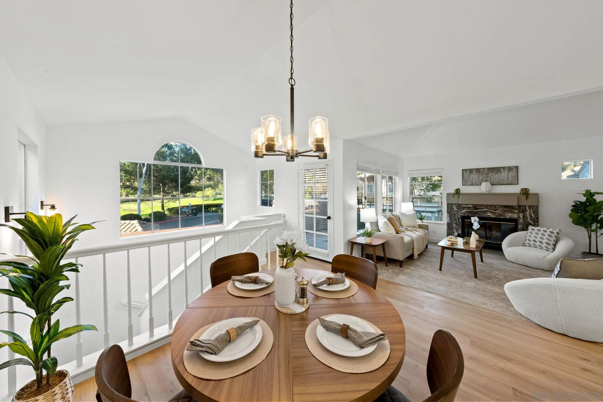 Photo #5: 250029390 Listing 