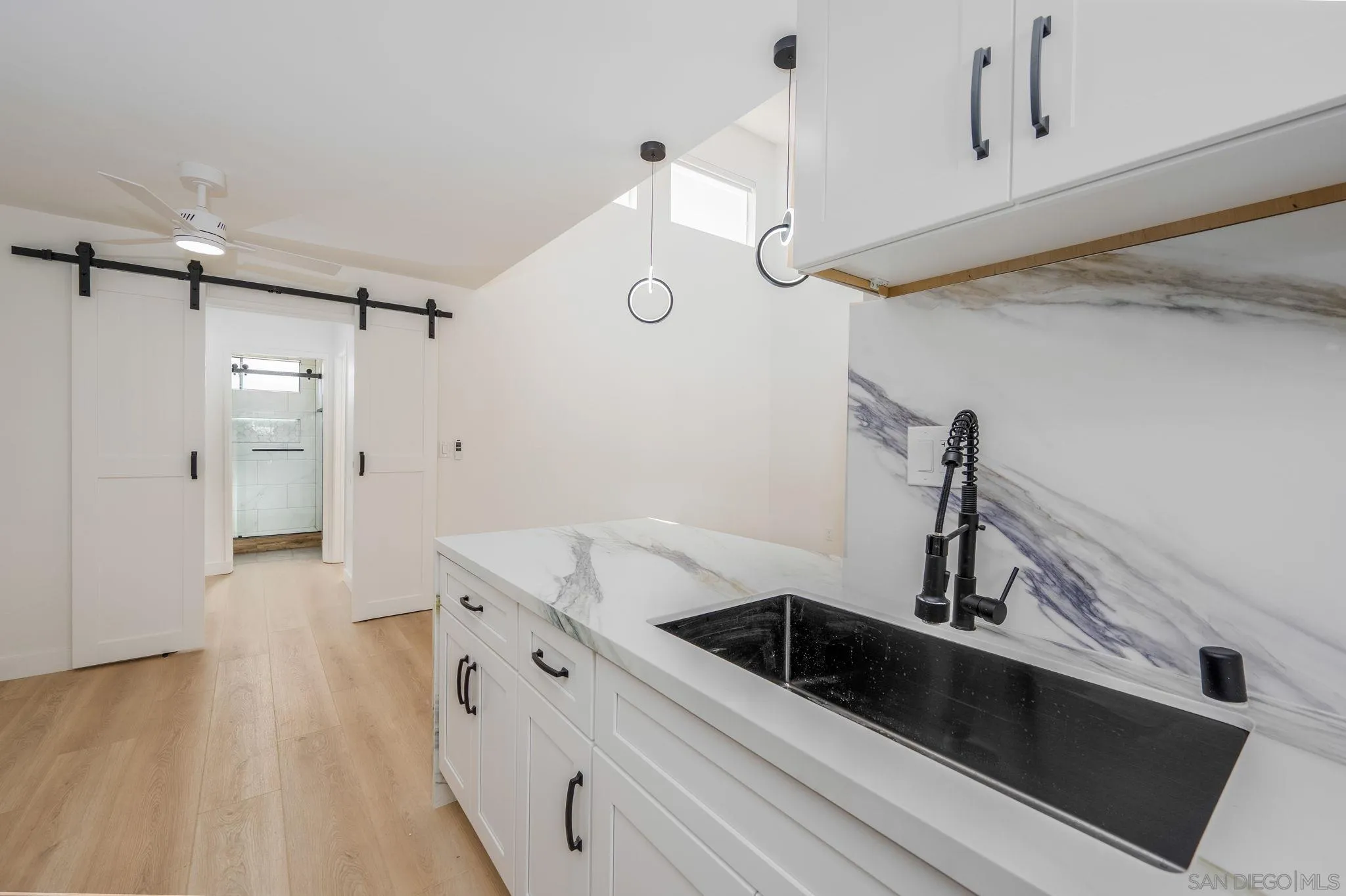 Photo #3: 250029394 Listing 
