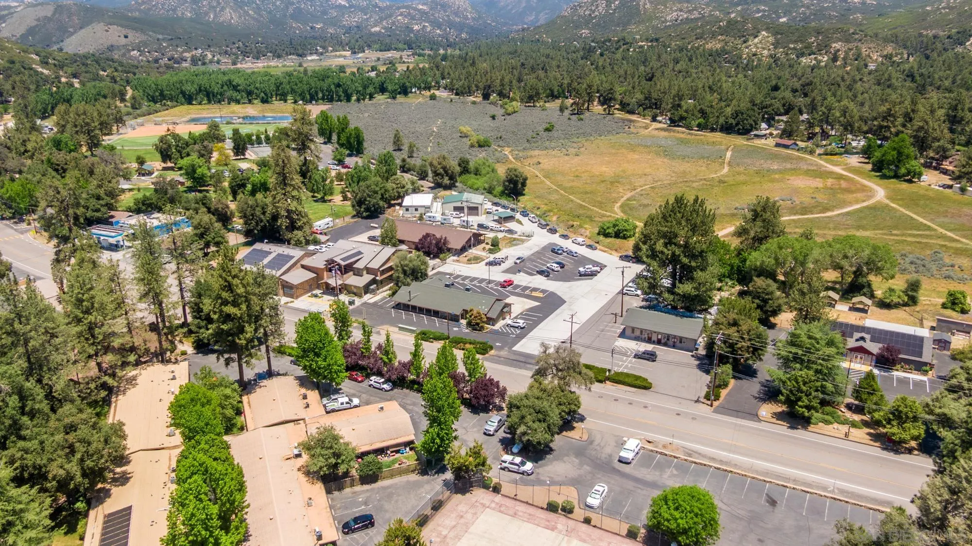 https://cdn.realtyfeed.com/cdn/127/250029406/27d744f53e056522068c23c15eabc97a.webp