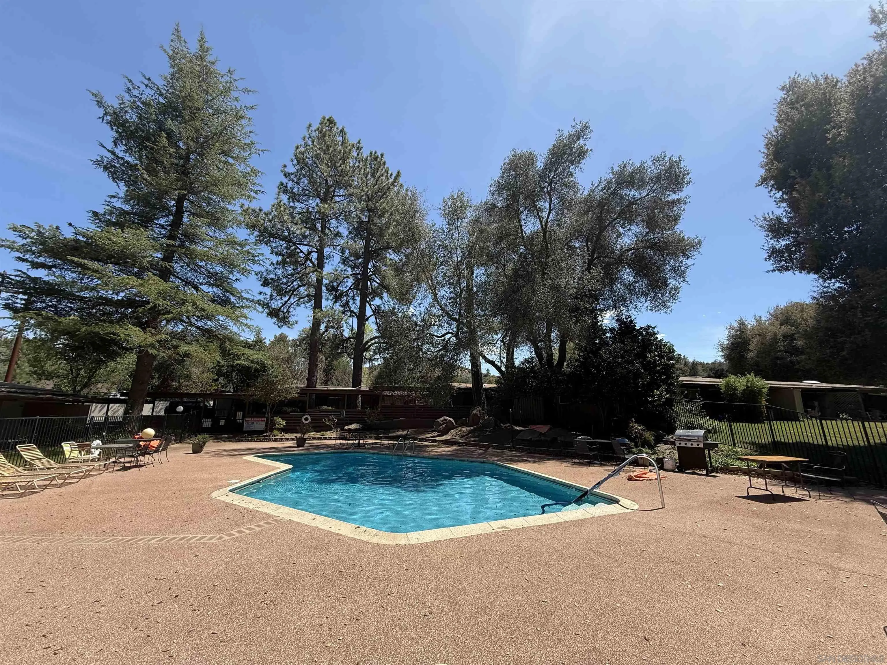 https://cdn.realtyfeed.com/cdn/127/250029406/37dcc6e699b30bc5b979290182762ef9.webp