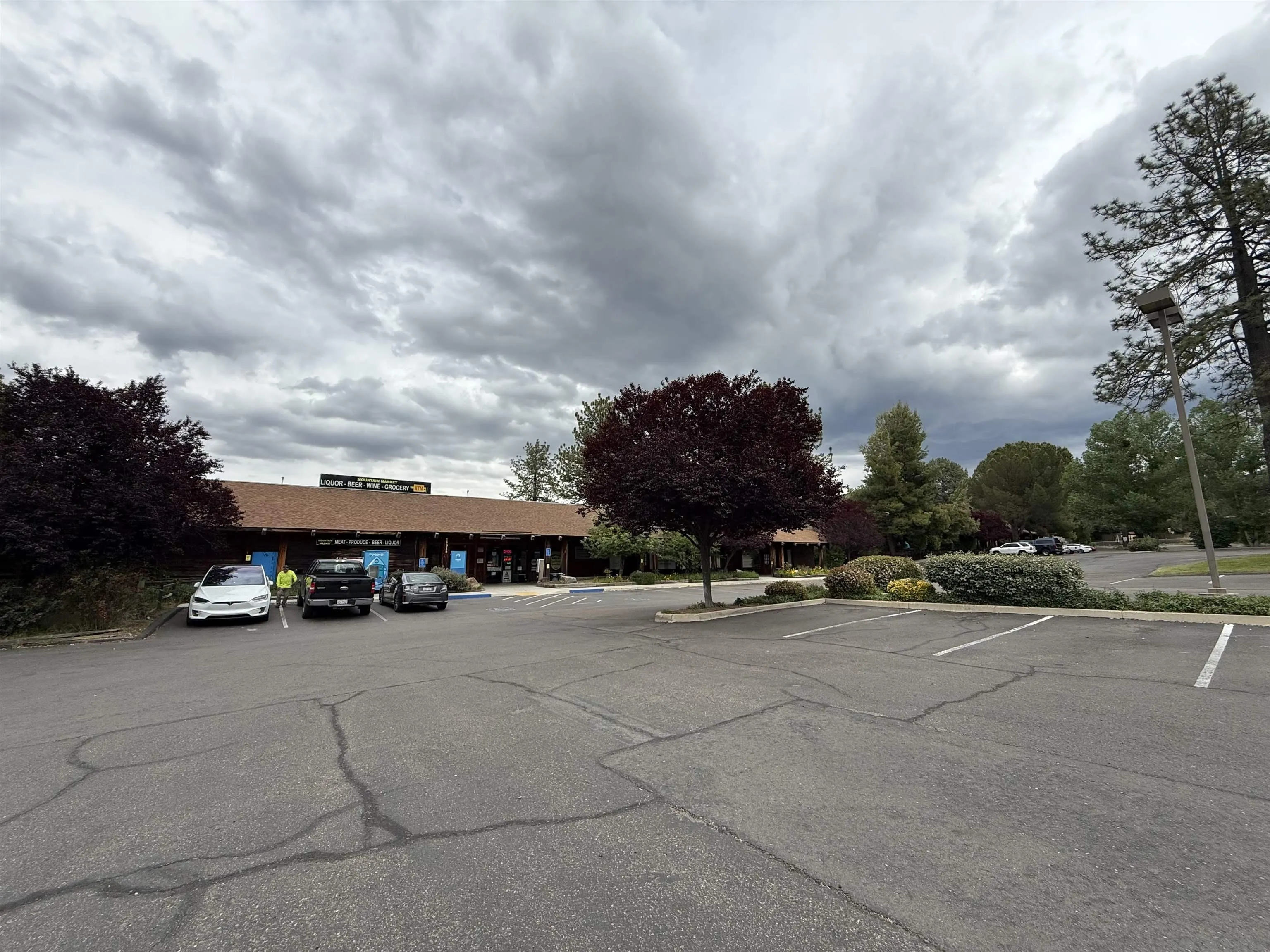 https://cdn.realtyfeed.com/cdn/127/250029406/9c1787f48cca7b6352559508f43ae697.webp