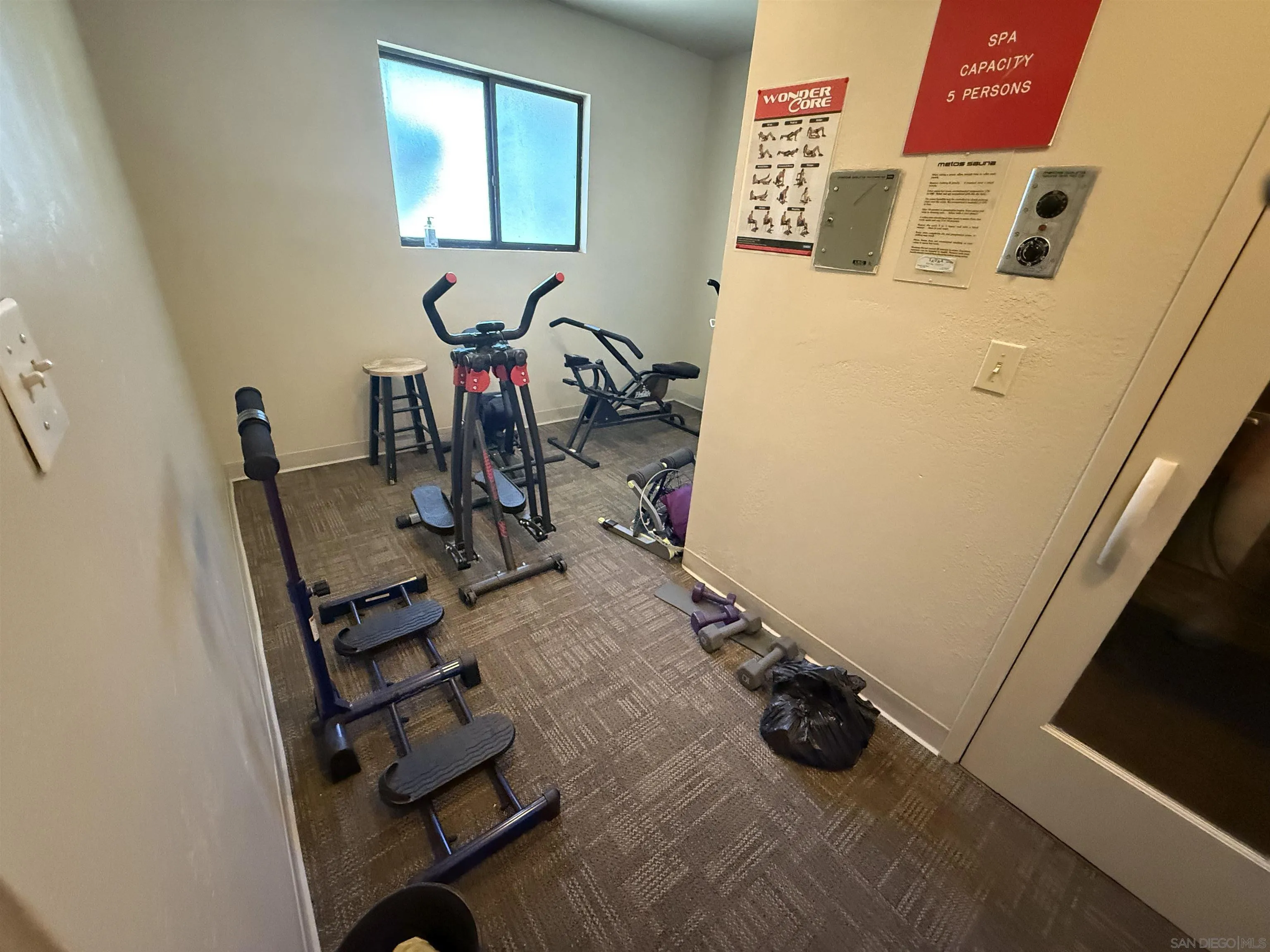 https://cdn.realtyfeed.com/cdn/127/250029406/b3fc03e7df9c805af35f03a6f173bf5b.webp
