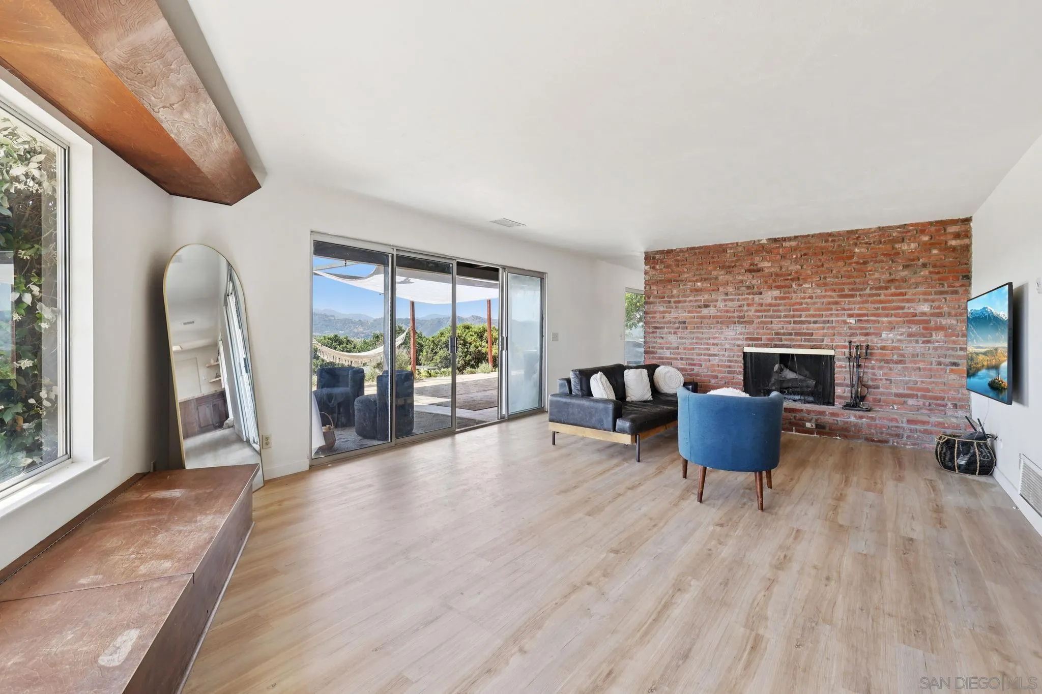 https://cdn.realtyfeed.com/cdn/127/250029407/4a23ff2f44a5e502e99d266a9a00fa7b.webp