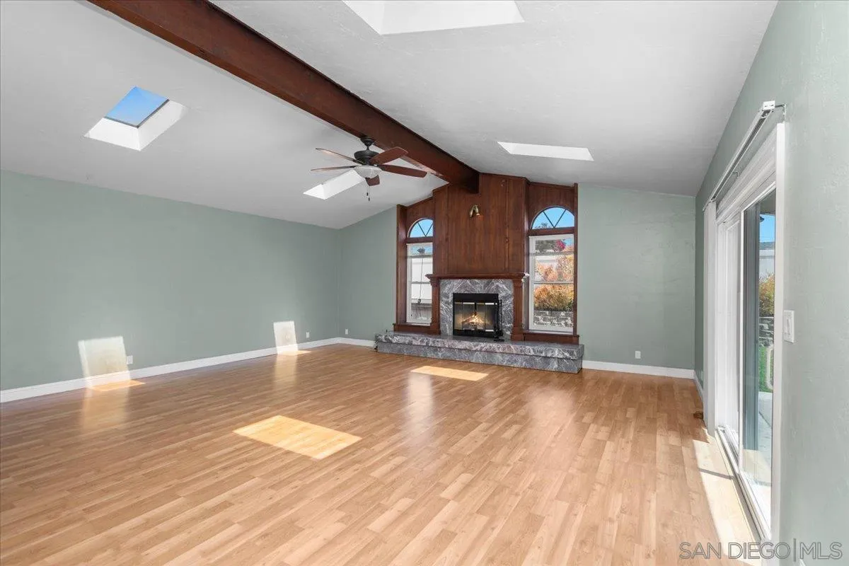 https://cdn.realtyfeed.com/cdn/127/250029413/d38bddb47c016d6c789d2fdbf7d663ea.webp