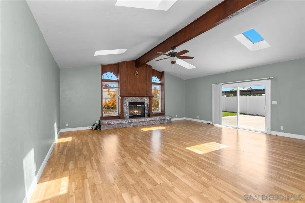 https://cdn.realtyfeed.com/cdn/127/250029413/e609046c09030722eeec3ccfb3ad16a6.webp
