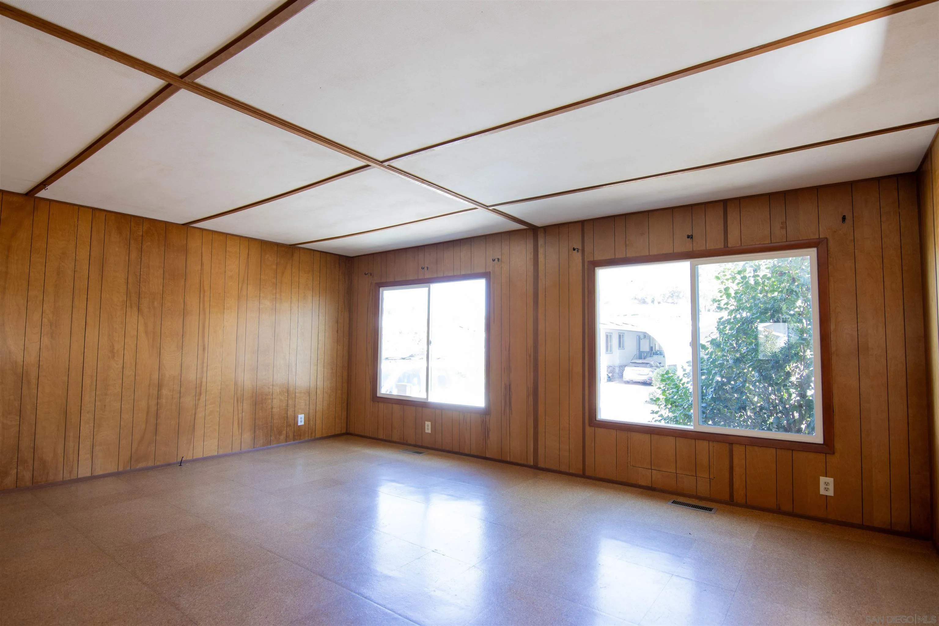 https://cdn.realtyfeed.com/cdn/127/250029415/9d7b1a6551e93e7ba91710509d934077.webp