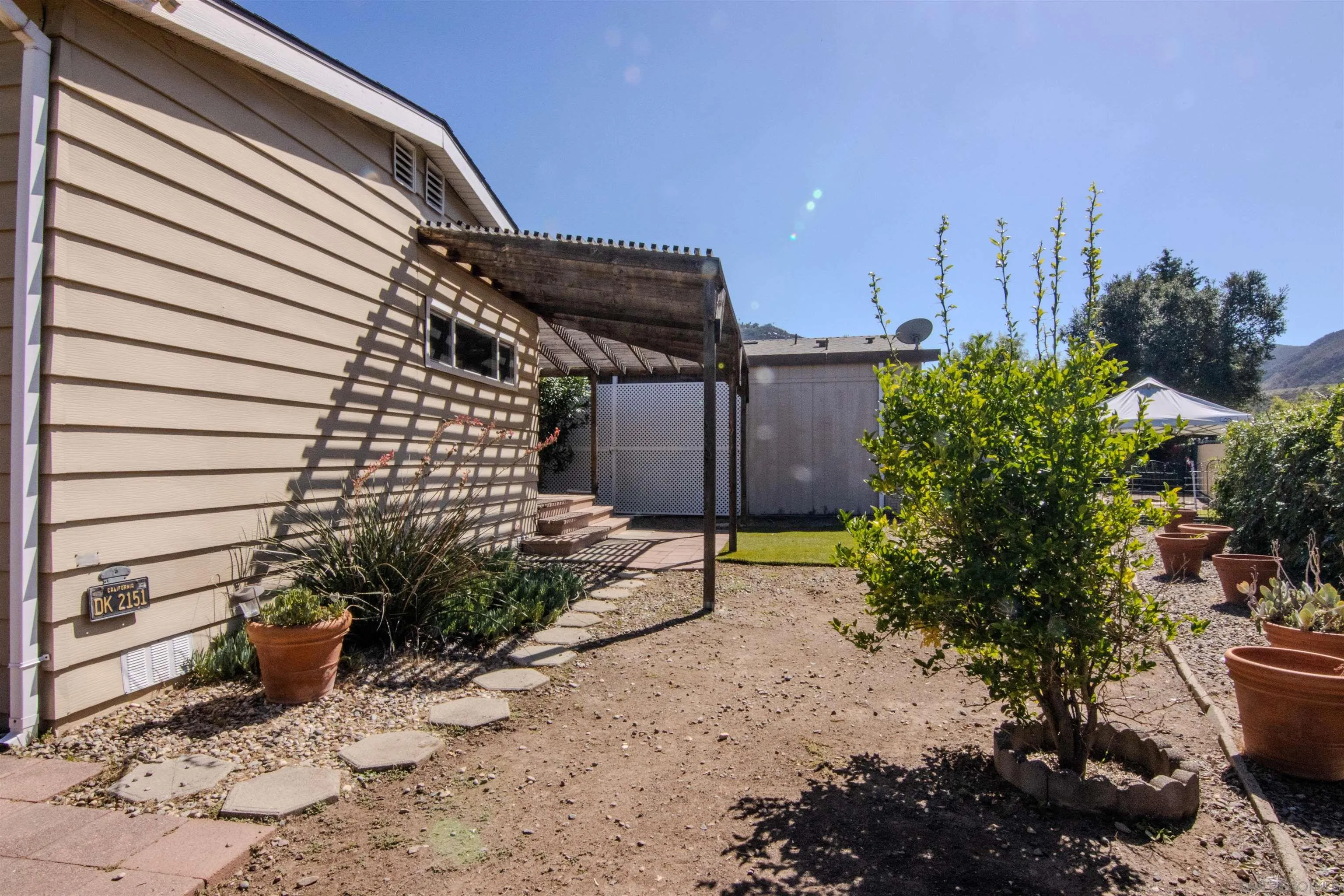 https://cdn.realtyfeed.com/cdn/127/250029415/bdb5e1e4063ba9d0cba13580c01bc437.webp