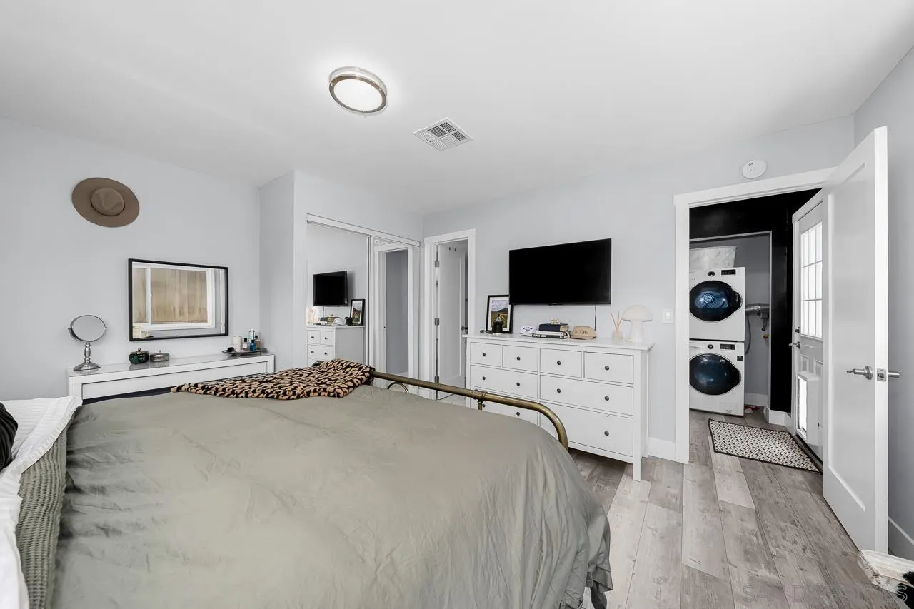 https://cdn.realtyfeed.com/cdn/127/250029431/4d314f9e8a929ac93a62d1d9fbfc33f8.webp