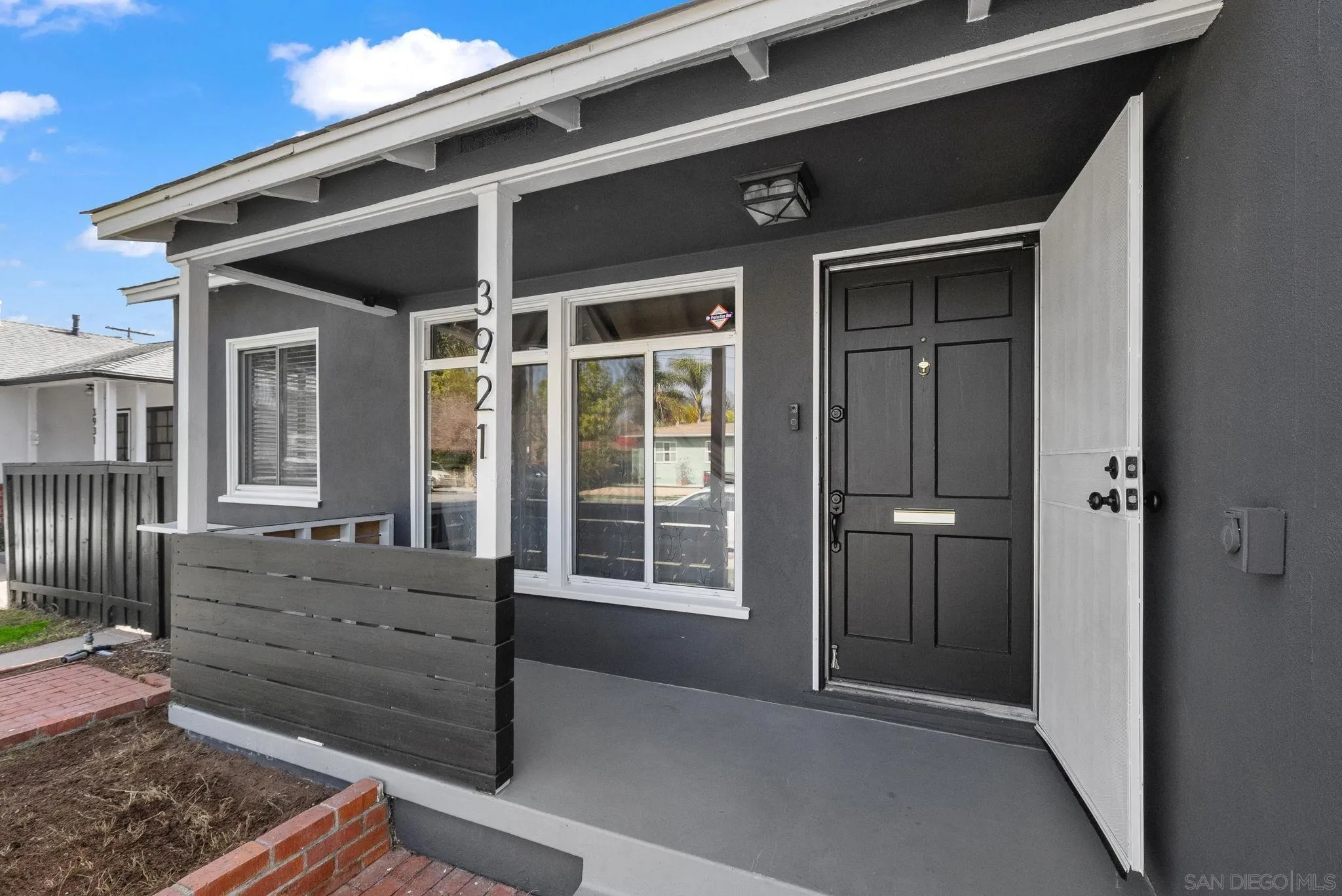 https://cdn.realtyfeed.com/cdn/127/250029432/2bcfe7339baac29eefeb914b86d0ca5a.webp