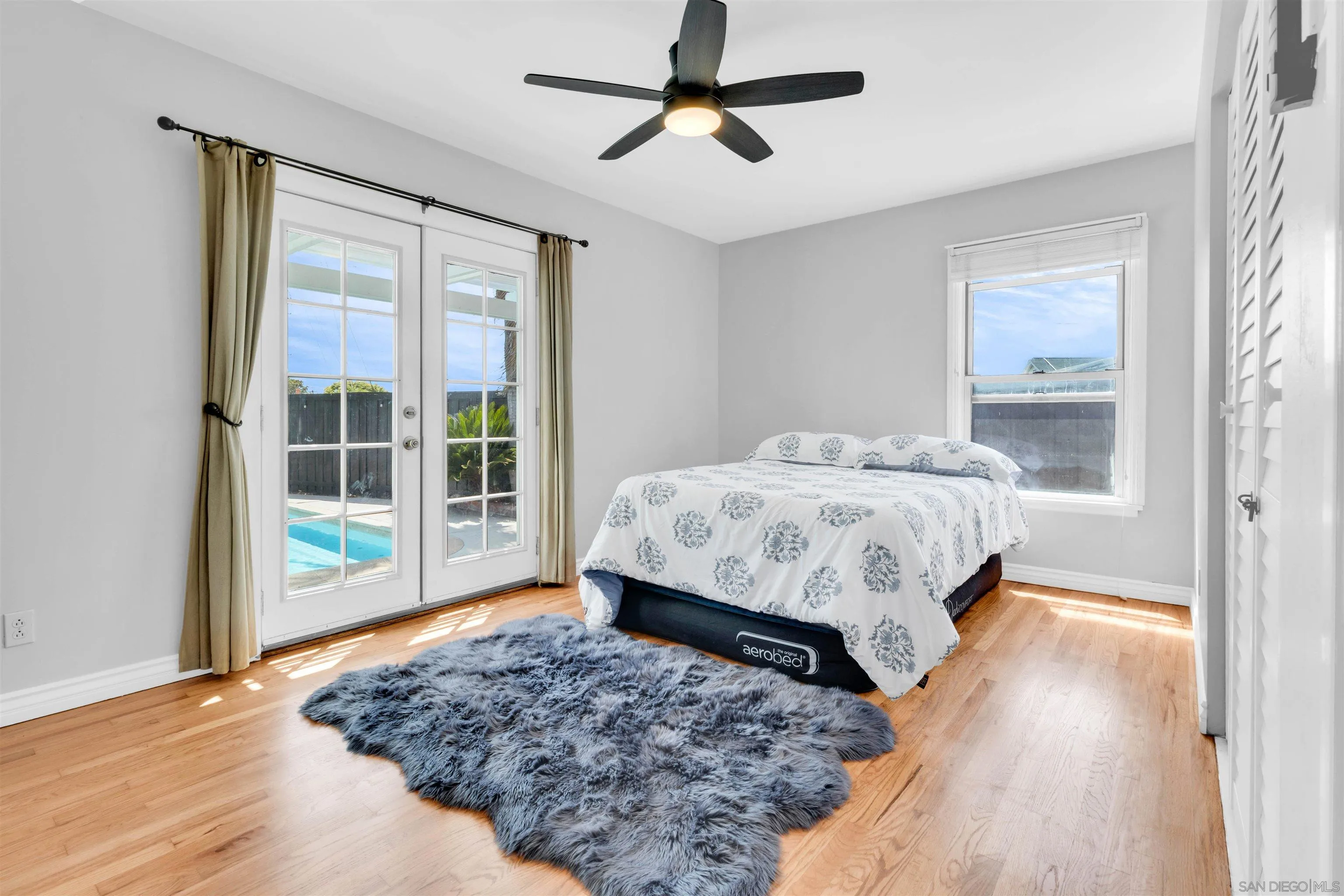 https://cdn.realtyfeed.com/cdn/127/250029432/79c3c29a4ee7c5cf7b7192da267957d0.webp