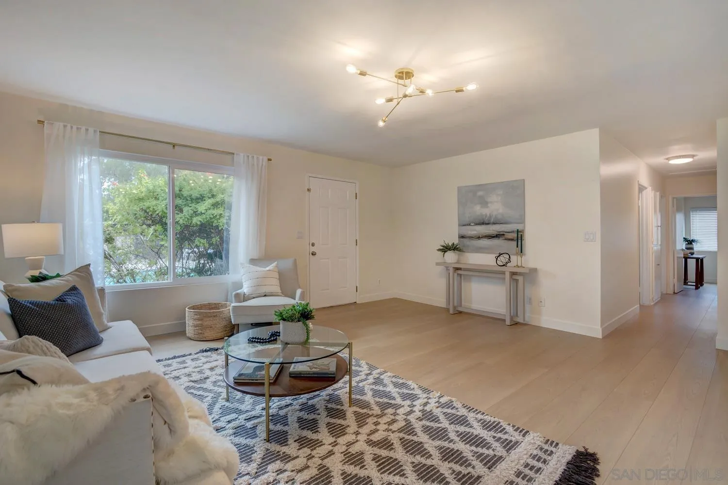 https://cdn.realtyfeed.com/cdn/127/250029434/53897e0cf77de25ea00a20ceb2017cef.webp
