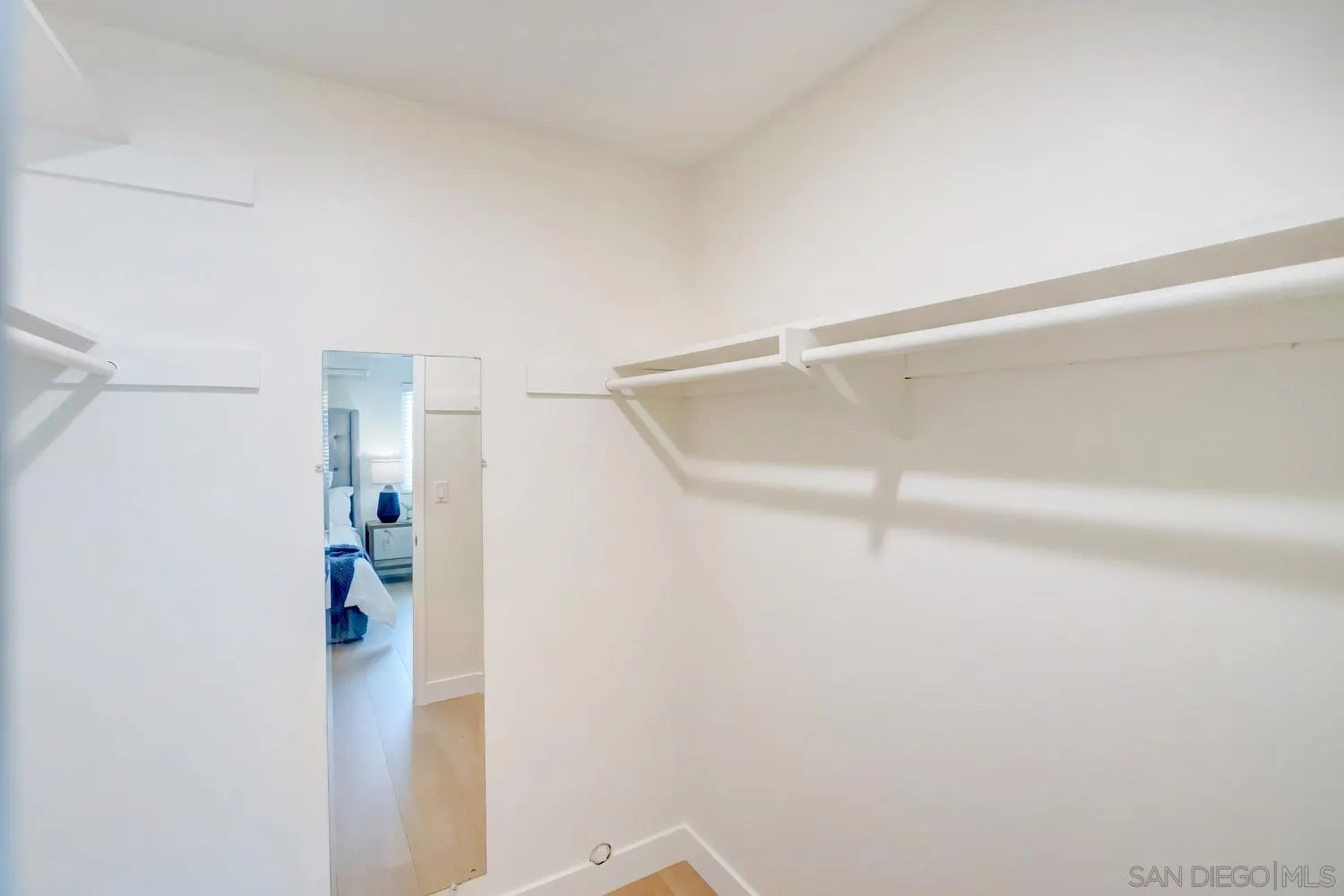 https://cdn.realtyfeed.com/cdn/127/250029434/6b800c4862fba179035f518b861dc5d3.webp