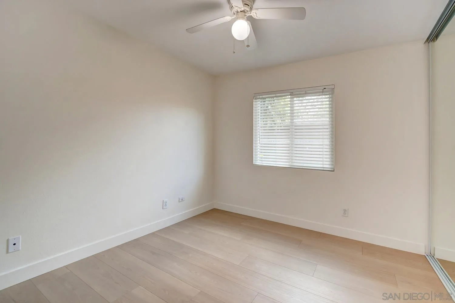 https://cdn.realtyfeed.com/cdn/127/250029434/714472d71685282501ac2e0a2f73f7f2.webp
