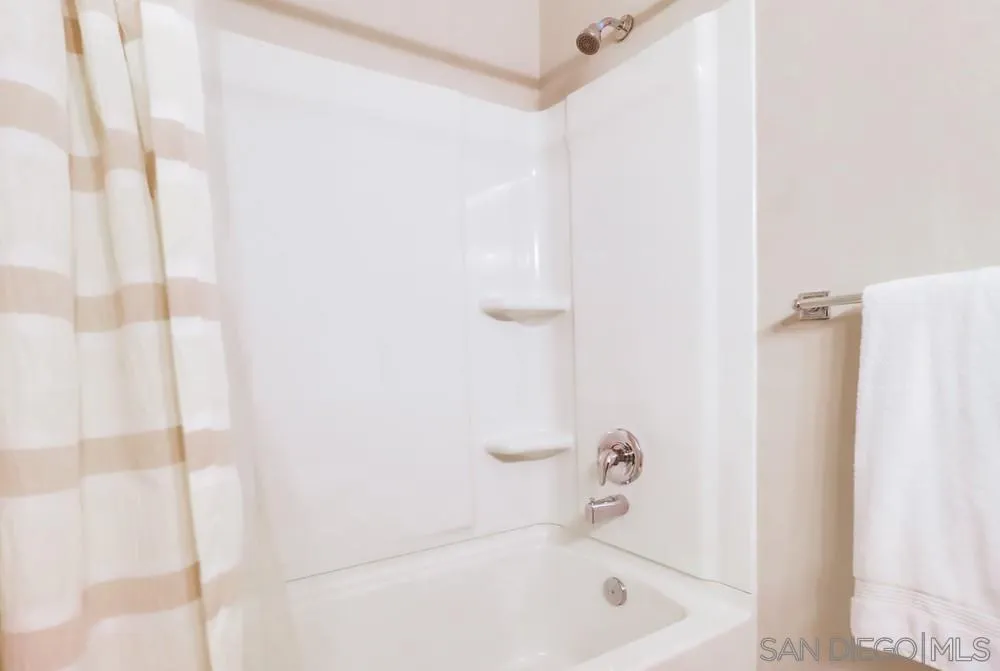 Photo #16: 250029450 Listing: Photo #16
