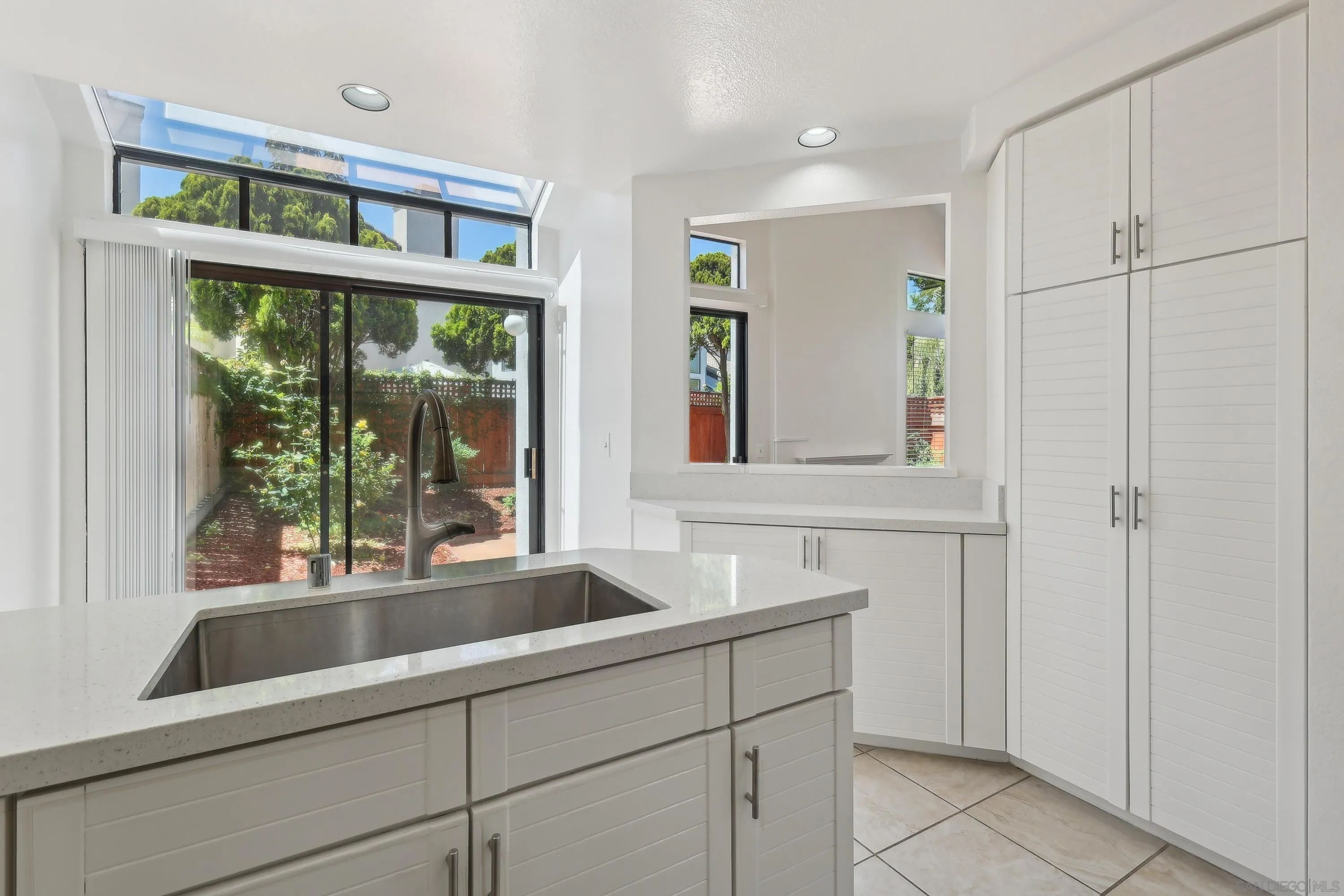 Photo #8: 250029452 Listing: Photo #8