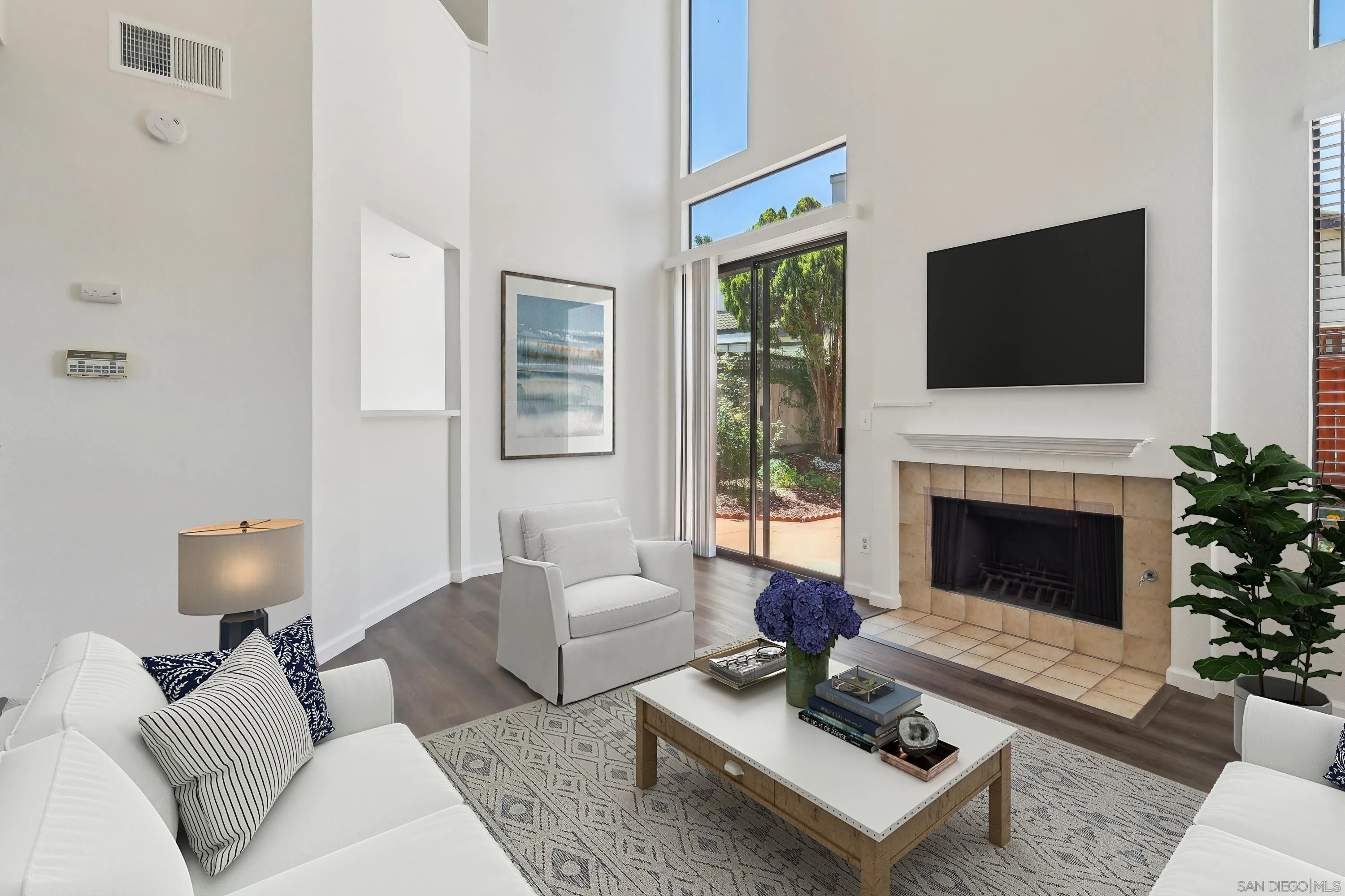 Photo #3: 250029452 Listing 