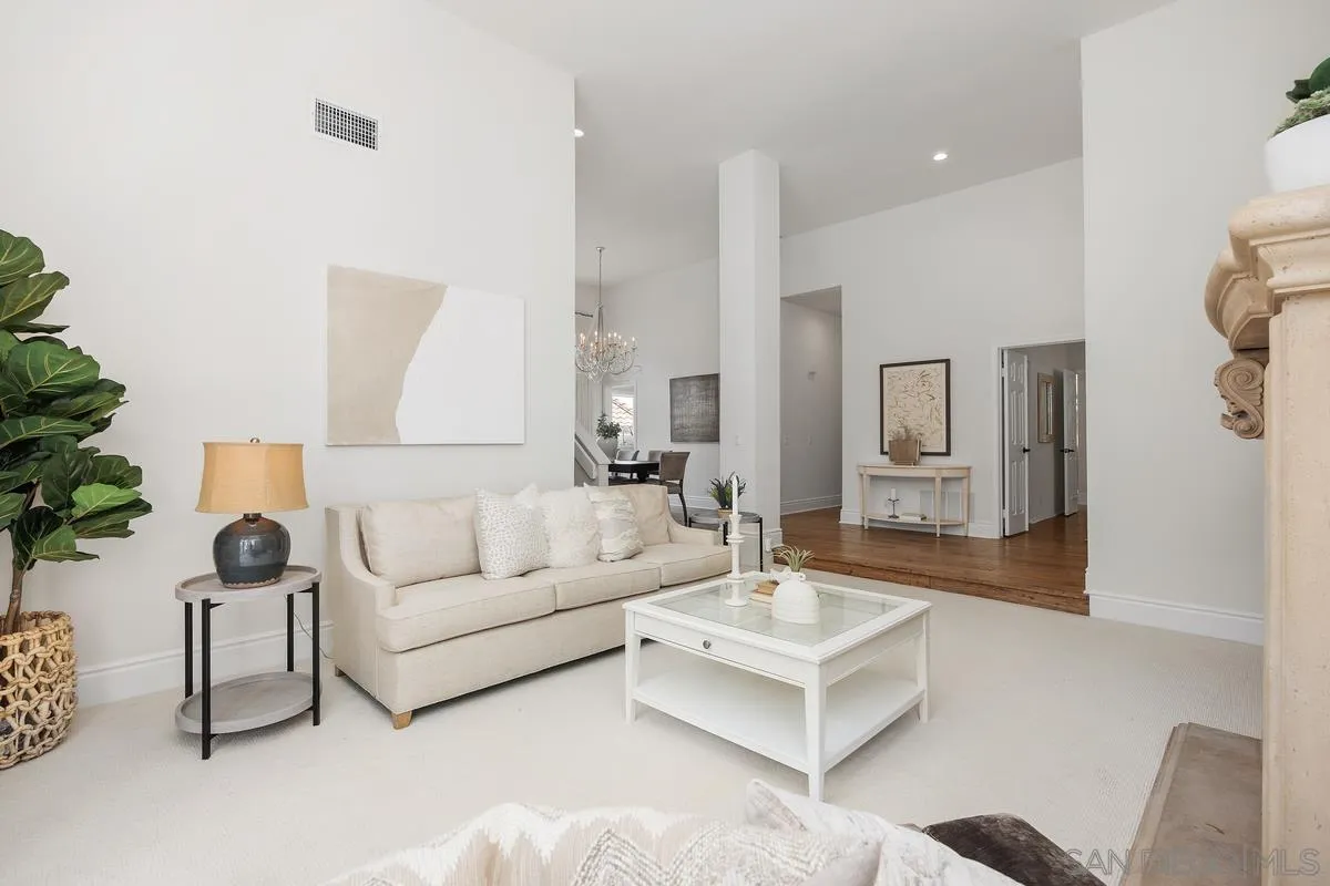 https://cdn.realtyfeed.com/cdn/127/250029504/00e763e8e53abe702e4363706b05b0a5.webp