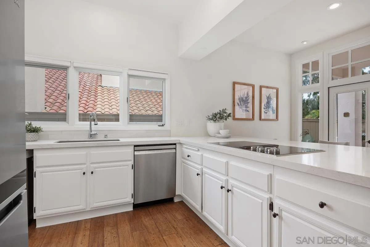 https://cdn.realtyfeed.com/cdn/127/250029504/241398a27b0ae0ebecf40082a09b53a7.webp