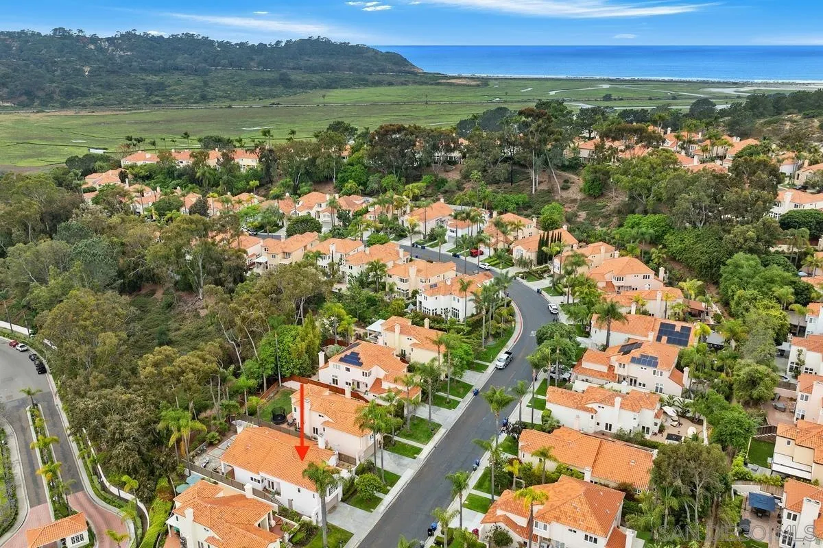 https://cdn.realtyfeed.com/cdn/127/250029504/ff914981e72f4aca30ce02f77c4dbe4e.webp