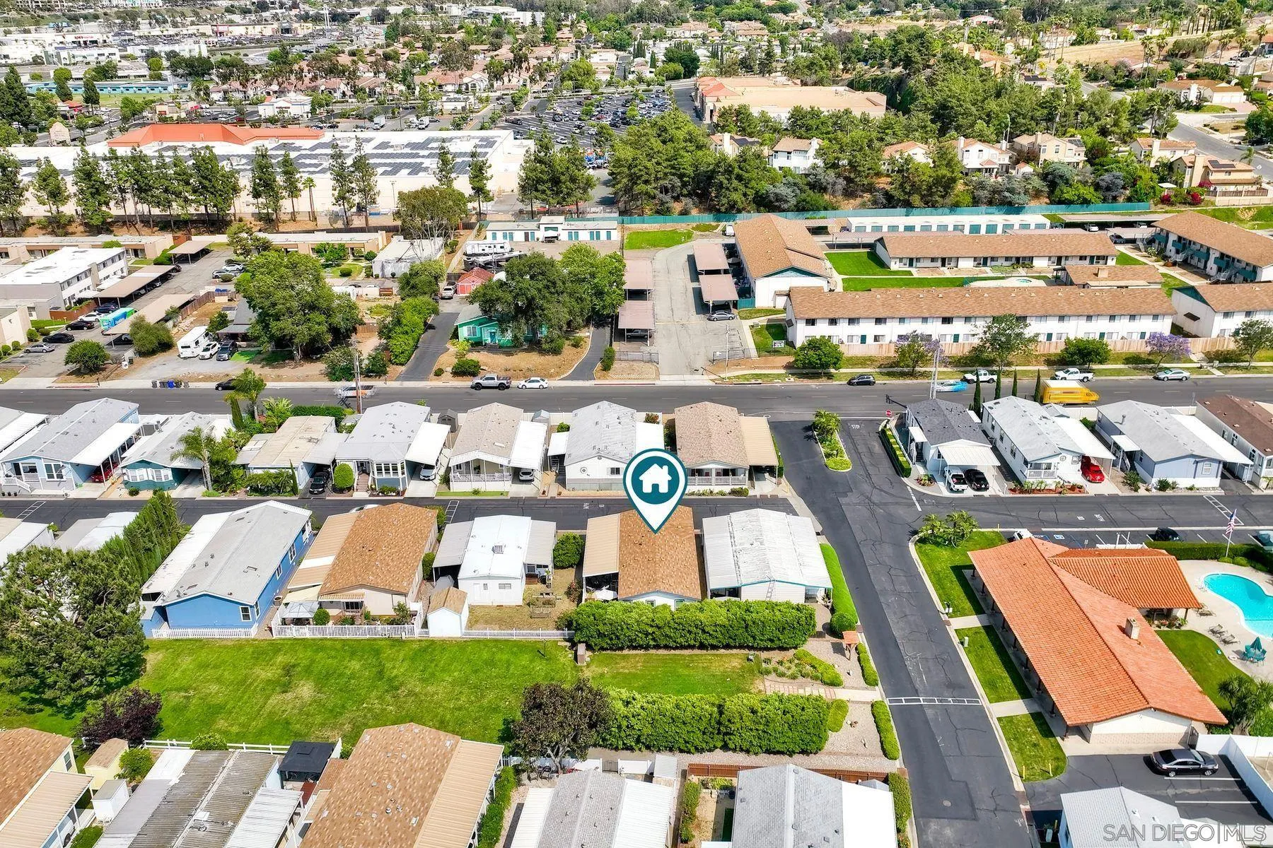 https://cdn.realtyfeed.com/cdn/127/250029516/afda748d5d8fdeec06a687e7b96b9781.webp